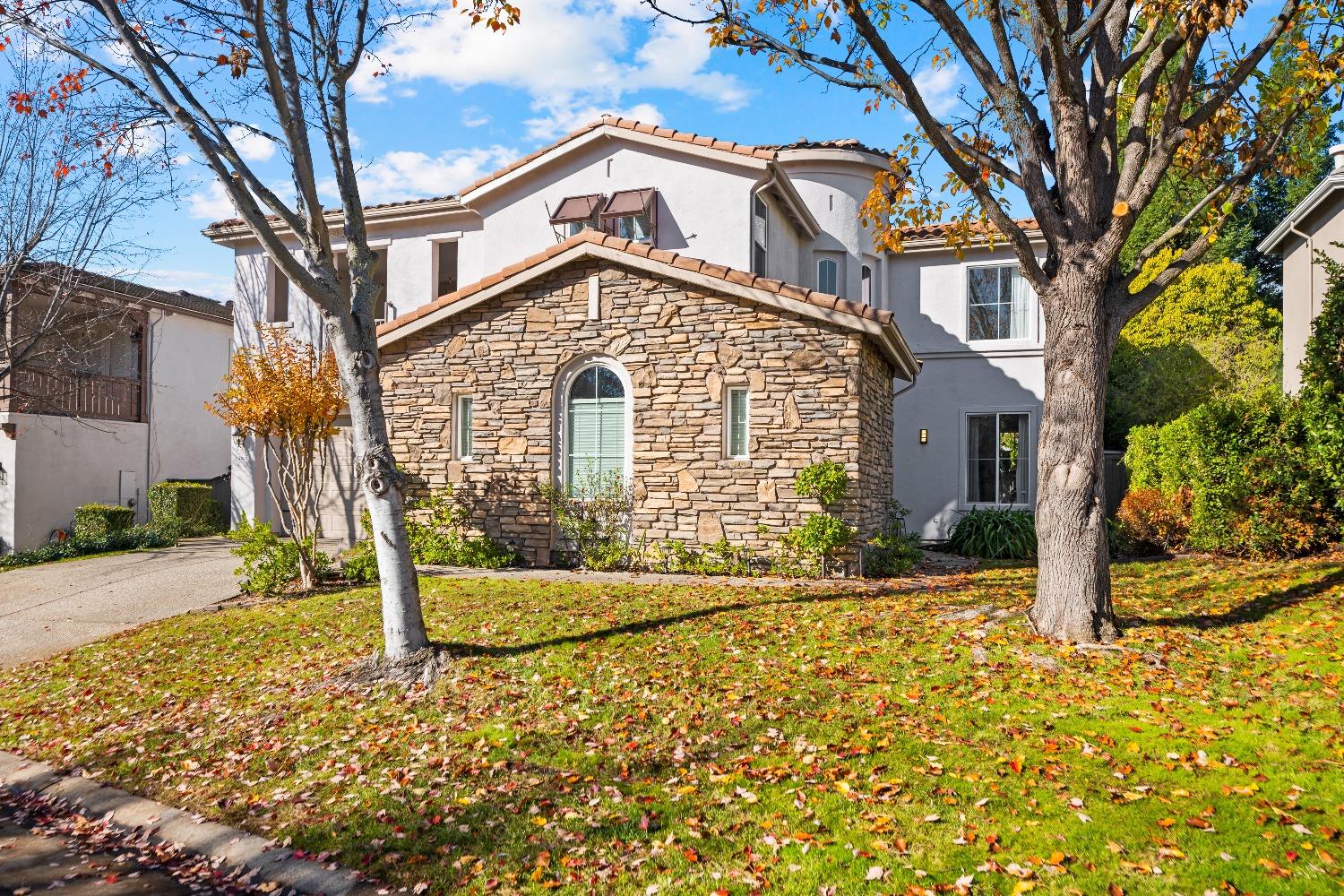 Photo of 1565 Elk Ravine Wy in Roseville, CA
