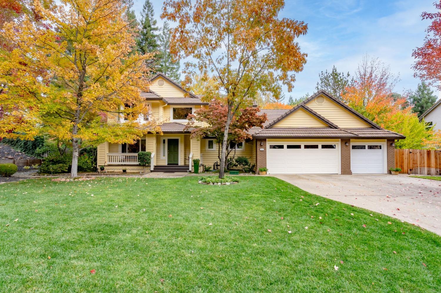 Photo of 1227 Vintage Wy in Auburn, CA