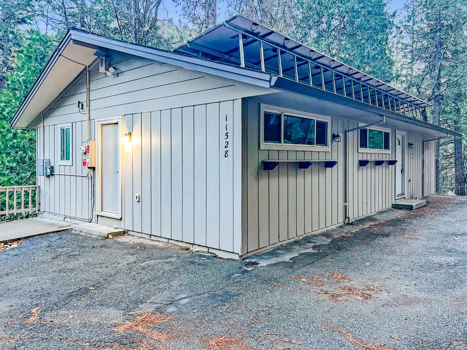 Photo of 11528 Pinecone Dr in Kyburz, CA