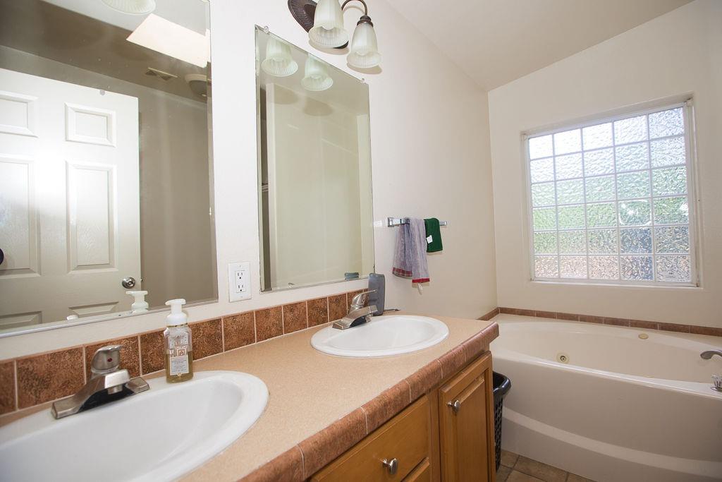 Detail Gallery Image 17 of 65 For 30944 Grooms Rd, Oakdale,  CA 95361 - 4 Beds | 2 Baths