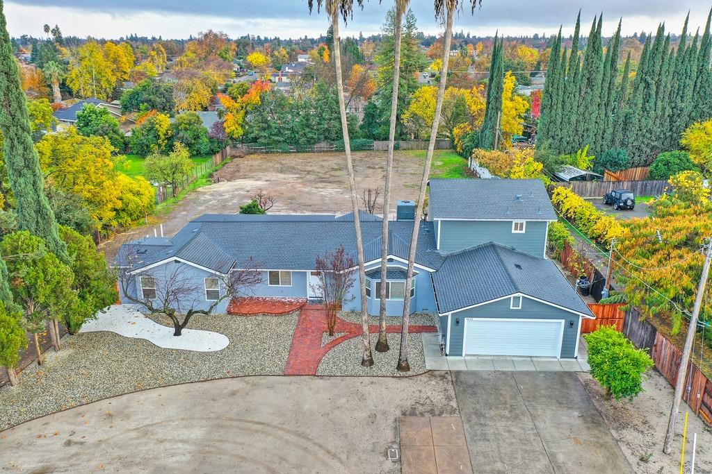 Photo of 6622 Palm Ave in Carmichael, CA