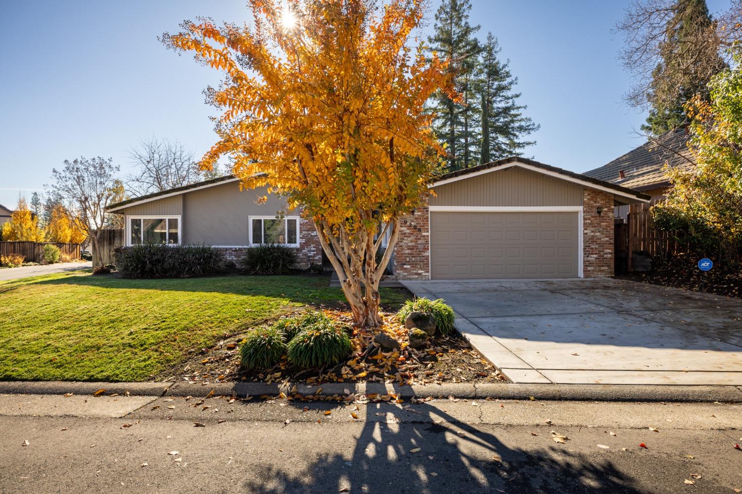 Photo of 9206 Shady Tree Ct in Fair Oaks, CA
