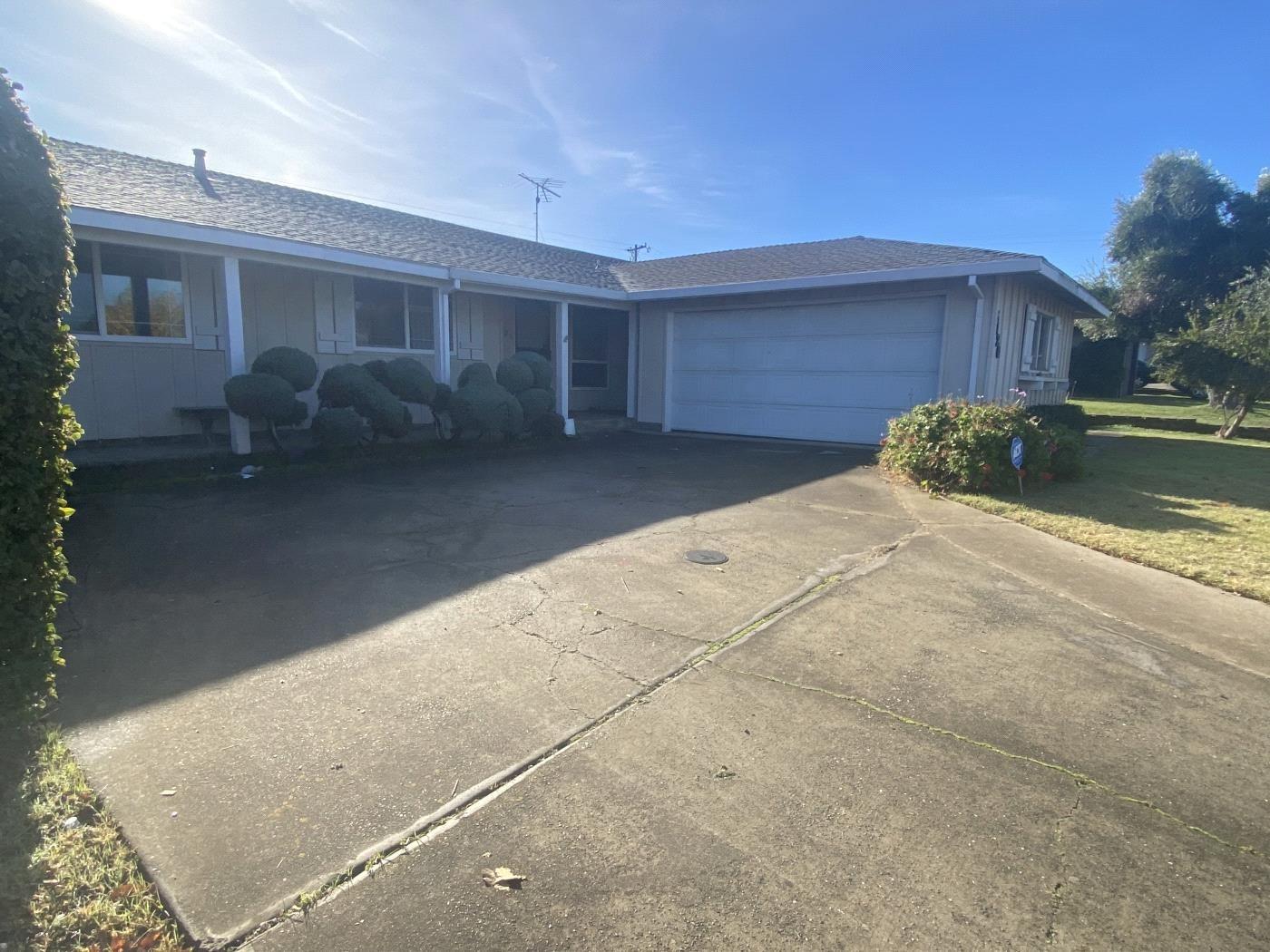 Welcome to this single story home in the Foothill Farms neighborhood! Located in a quiet neighborhoo