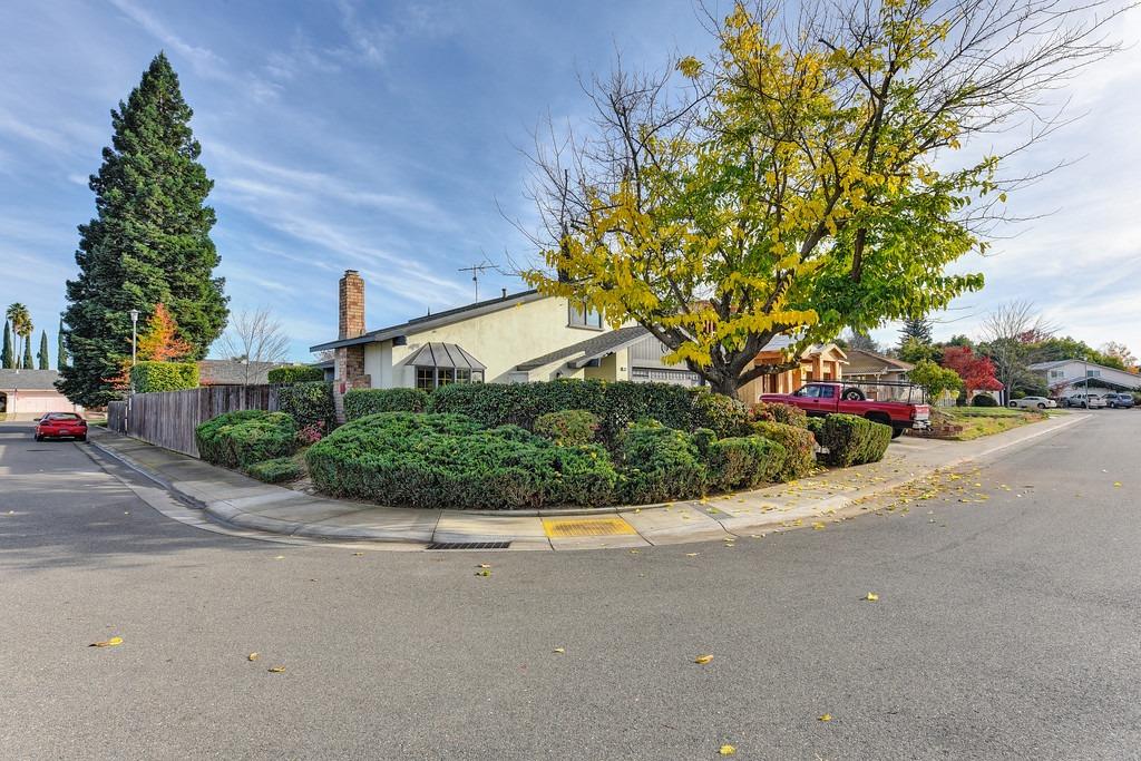 Photo of 9532 Bedington Wy in Sacramento, CA