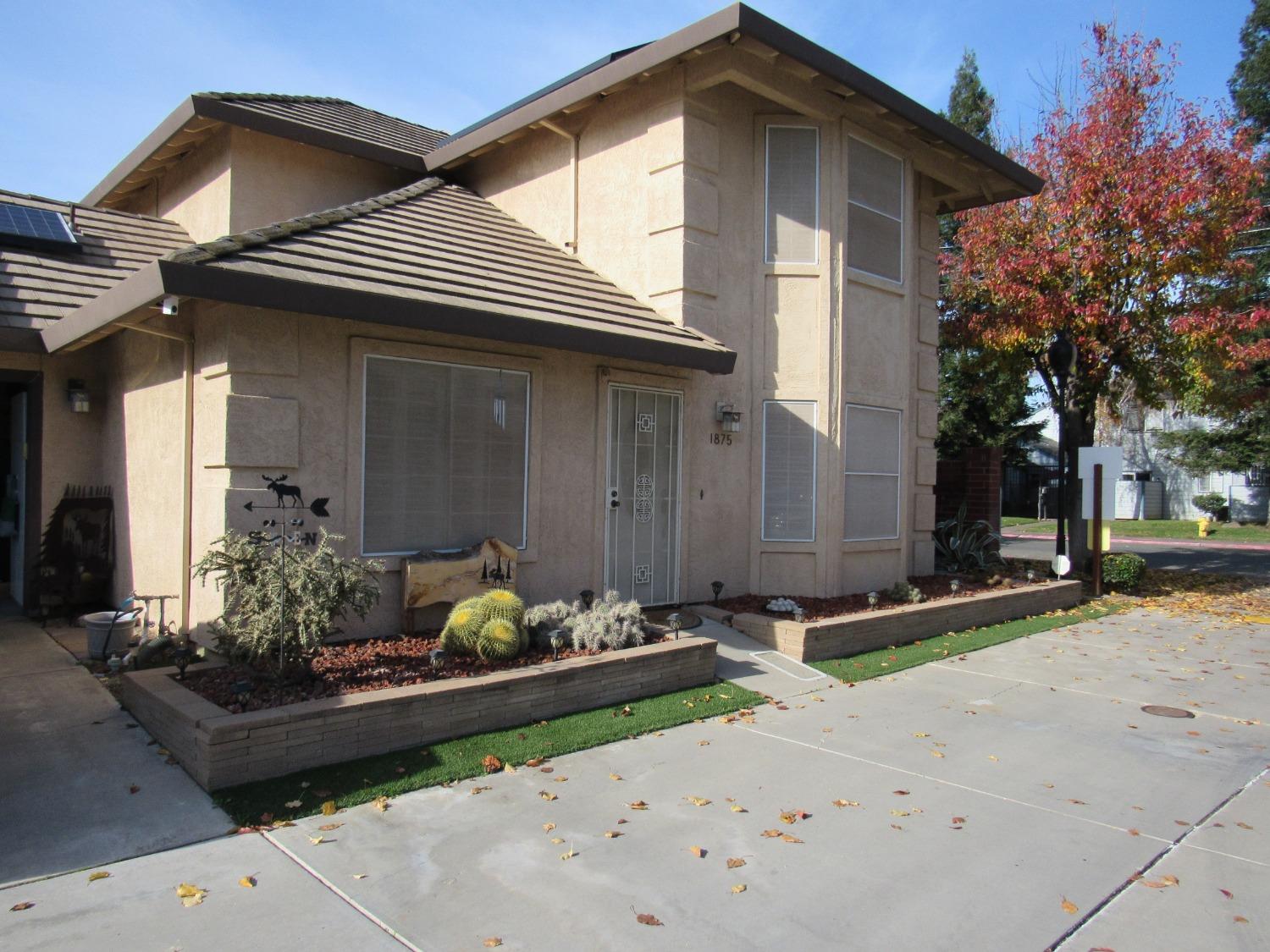 Photo of 1875 Almondwood Pl in Lodi, CA