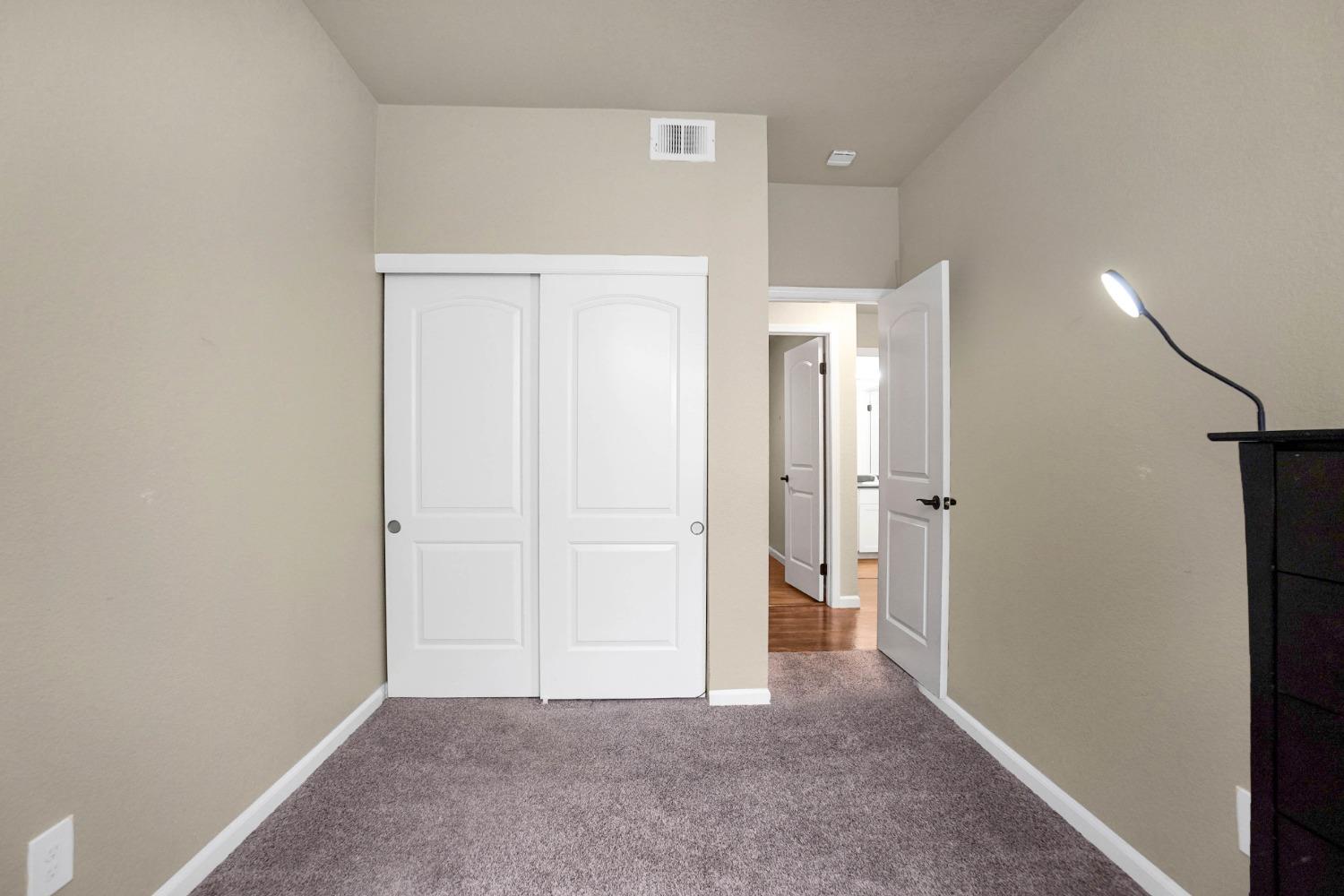 Detail Gallery Image 17 of 26 For 709 Waterford, Pinole,  CA 94564 - 2 Beds | 1 Baths