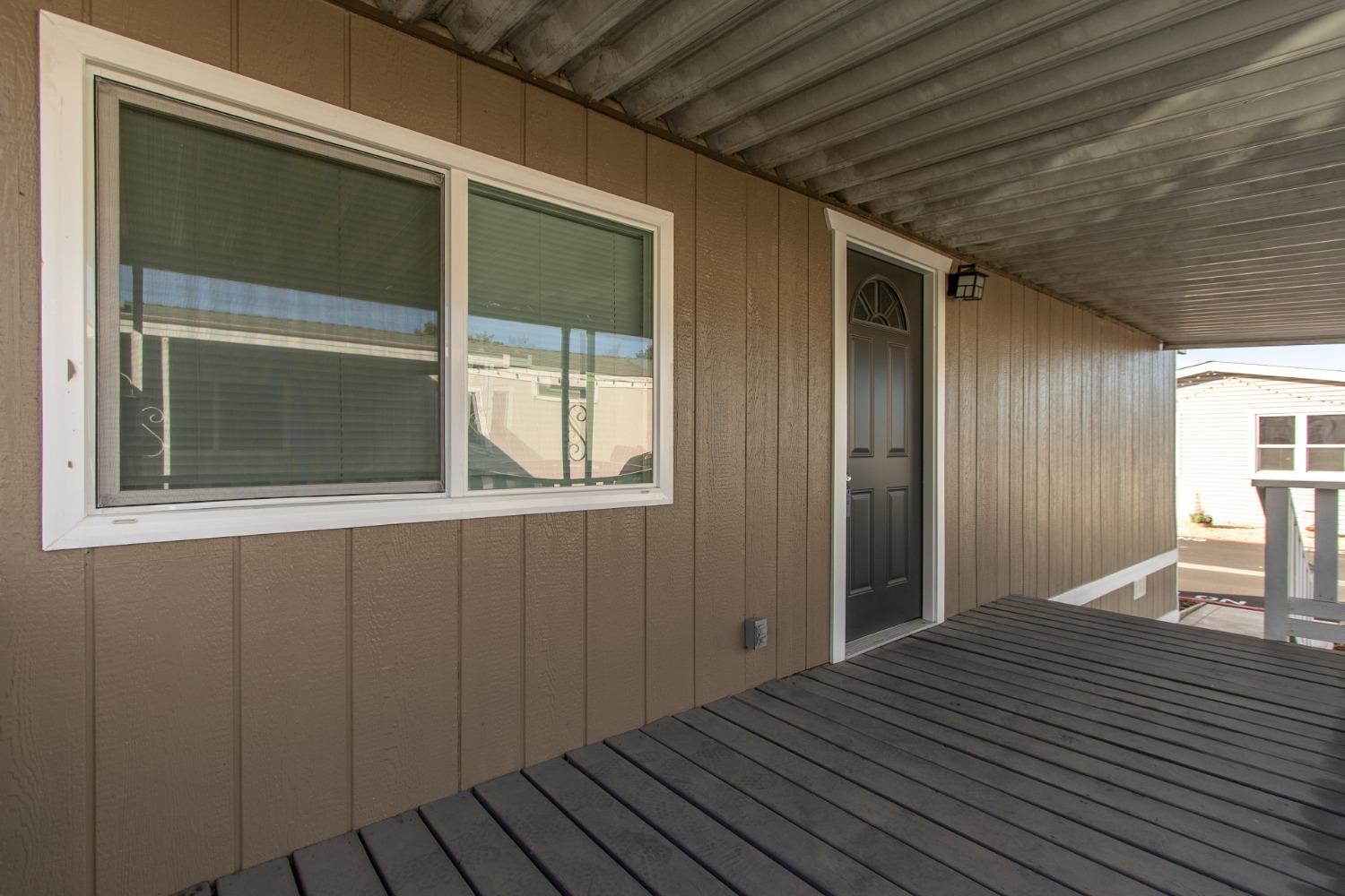 Detail Gallery Image 13 of 41 For 1516 Playground Way, Modesto,  CA 95355 - 2 Beds | 2 Baths