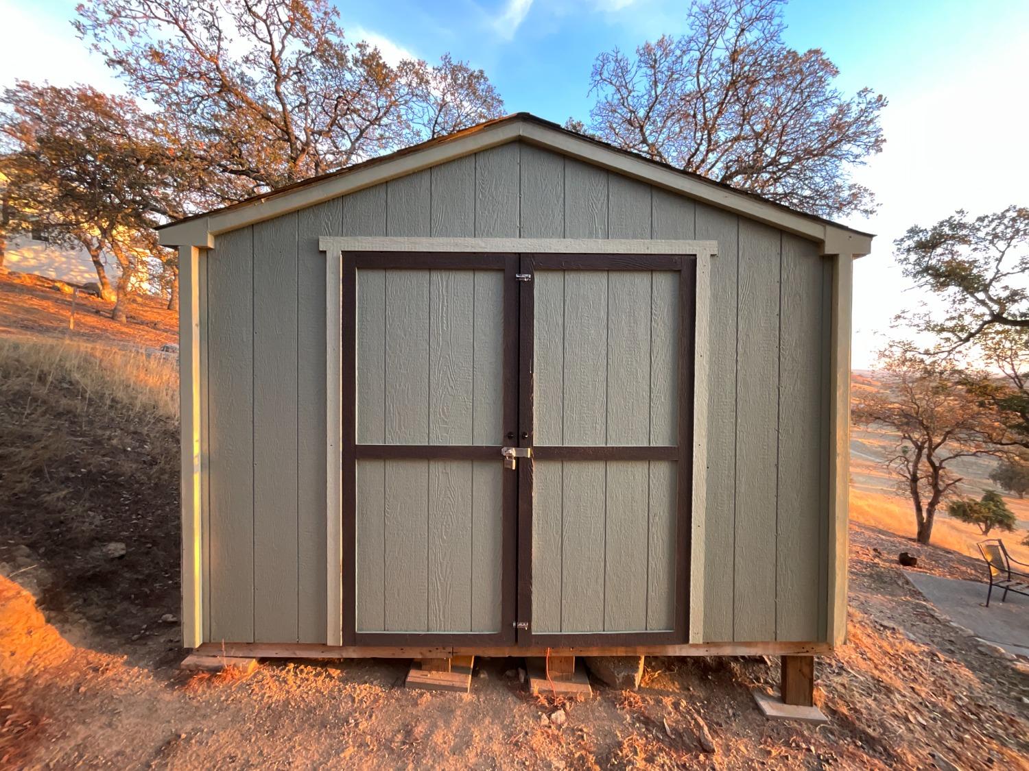 Capullo Circle, La Grange, California image 23