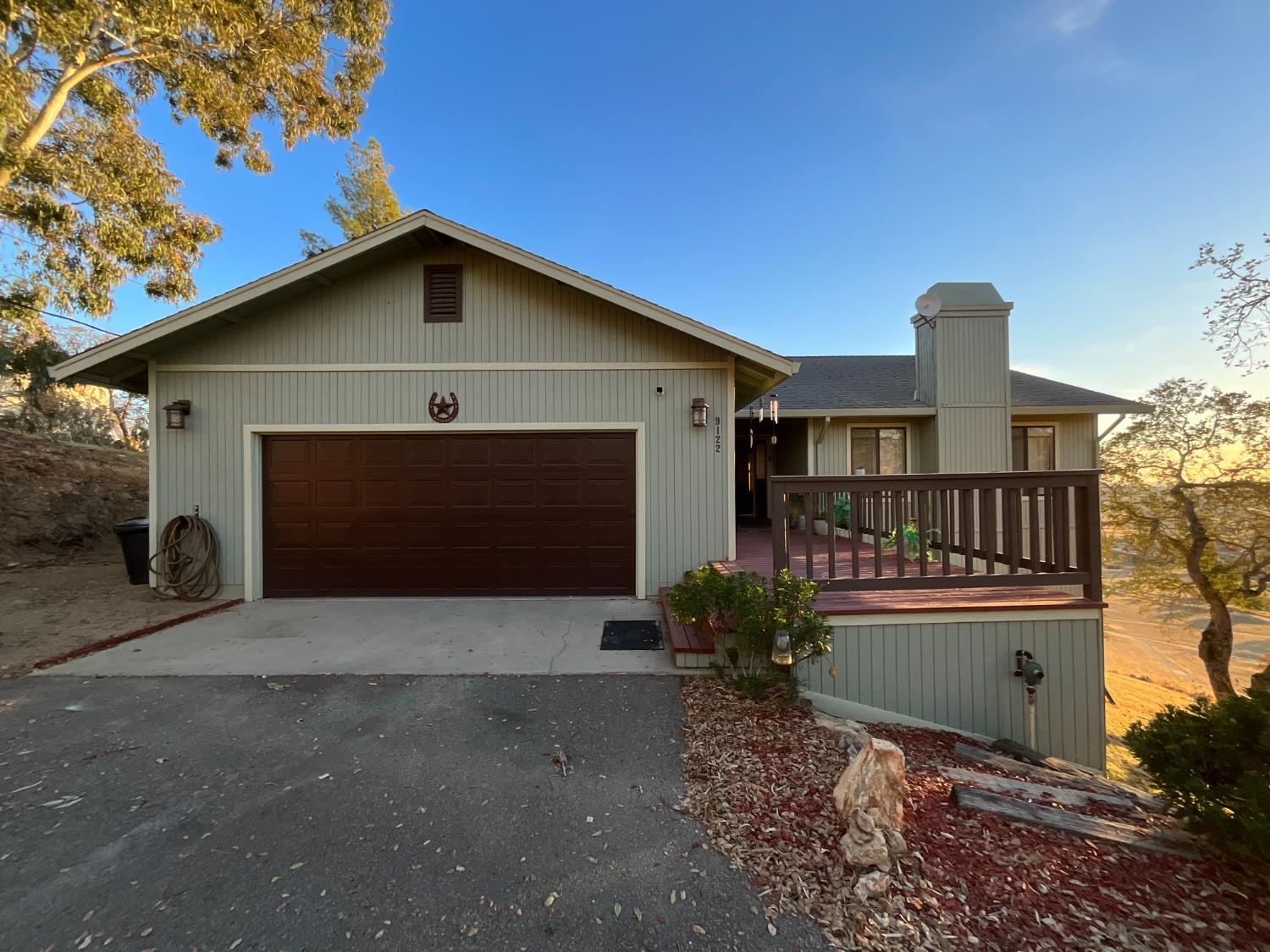 Capullo Circle, La Grange, California image 2