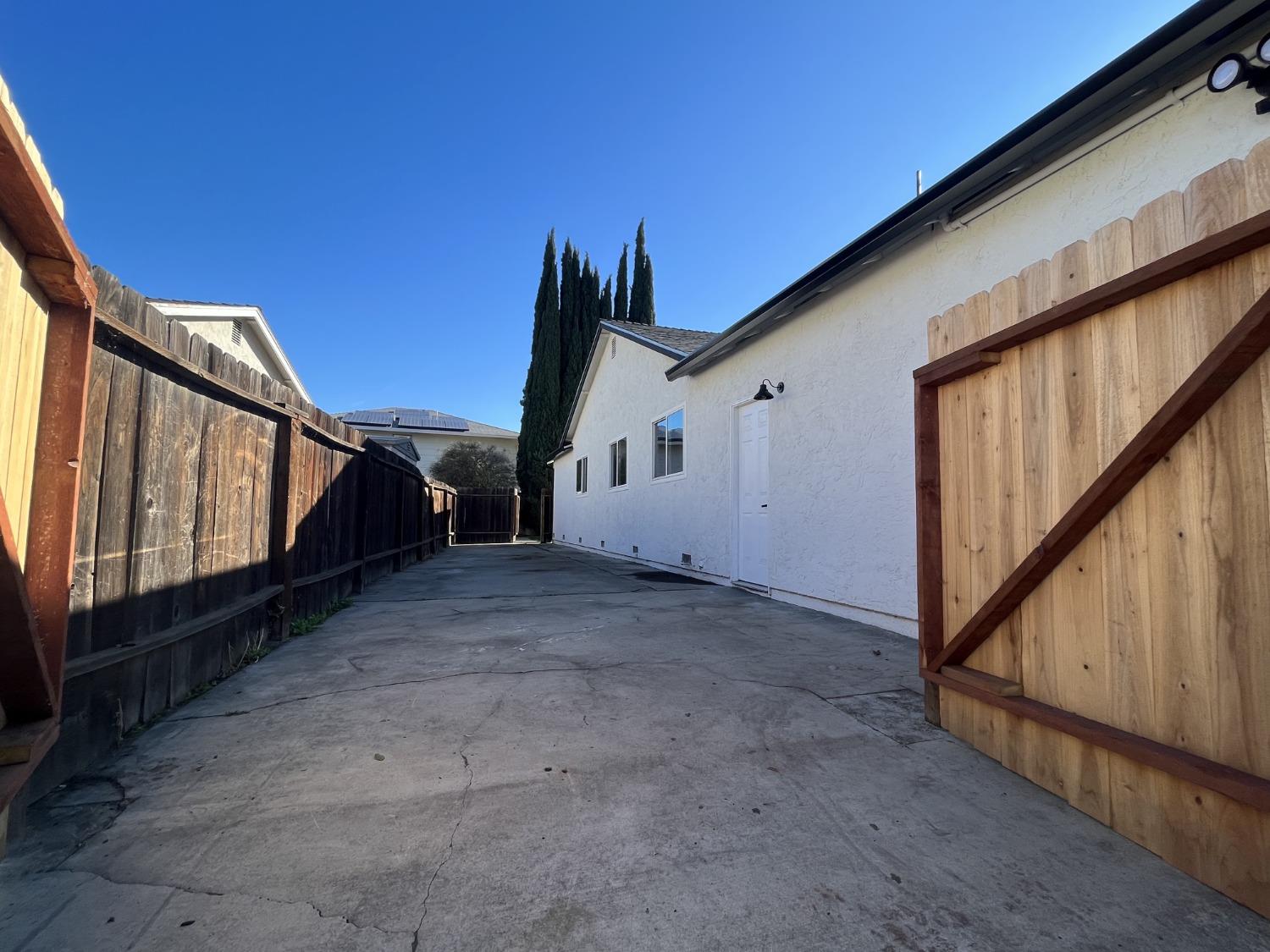 Blythe Drive, Antioch, California image 36