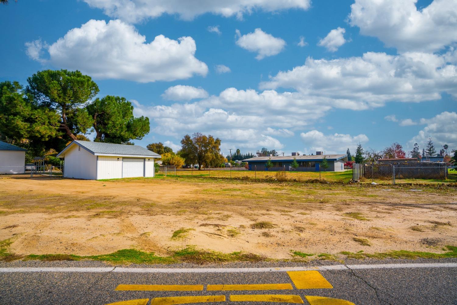 Crocker Avenue, Cressey, California image 33