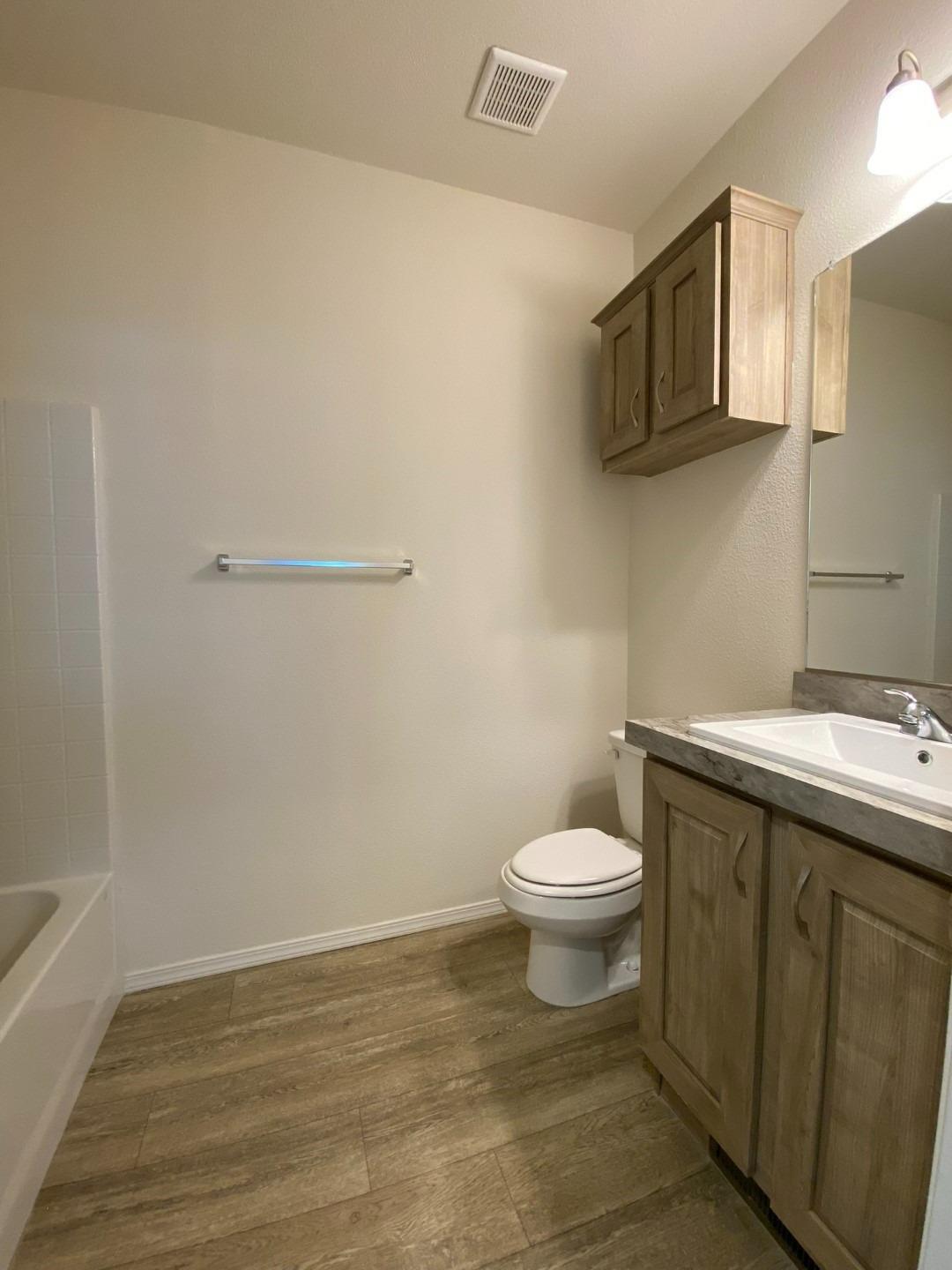 Detail Gallery Image 8 of 20 For 13 Casa Grande Dr, Red Bluff,  CA 96080 - 2 Beds | 2 Baths