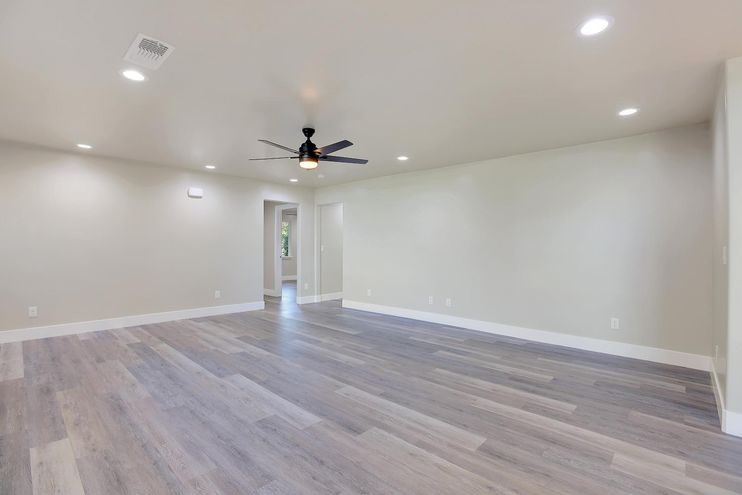 Detail Gallery Image 13 of 78 For 1040 Franklin Ave, Yuba City,  CA 95991 - 3 Beds | 2 Baths