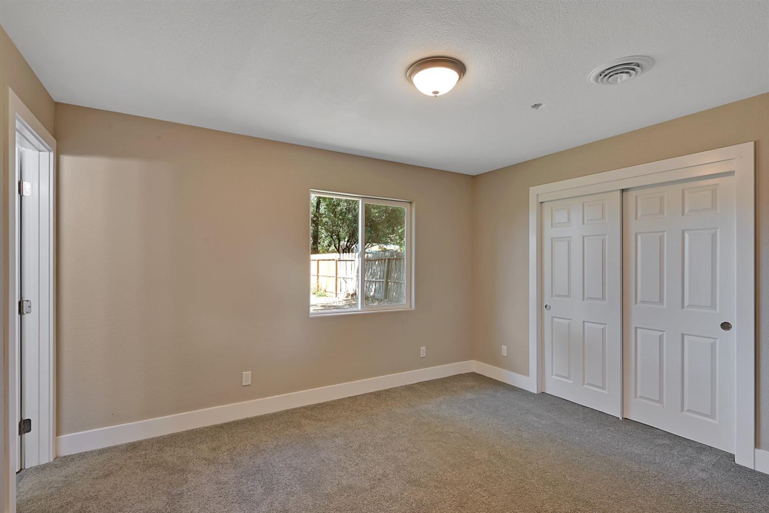 Detail Gallery Image 12 of 26 For 326 E Gridley Rd, Gridley,  CA 95948 - 3 Beds | 2 Baths