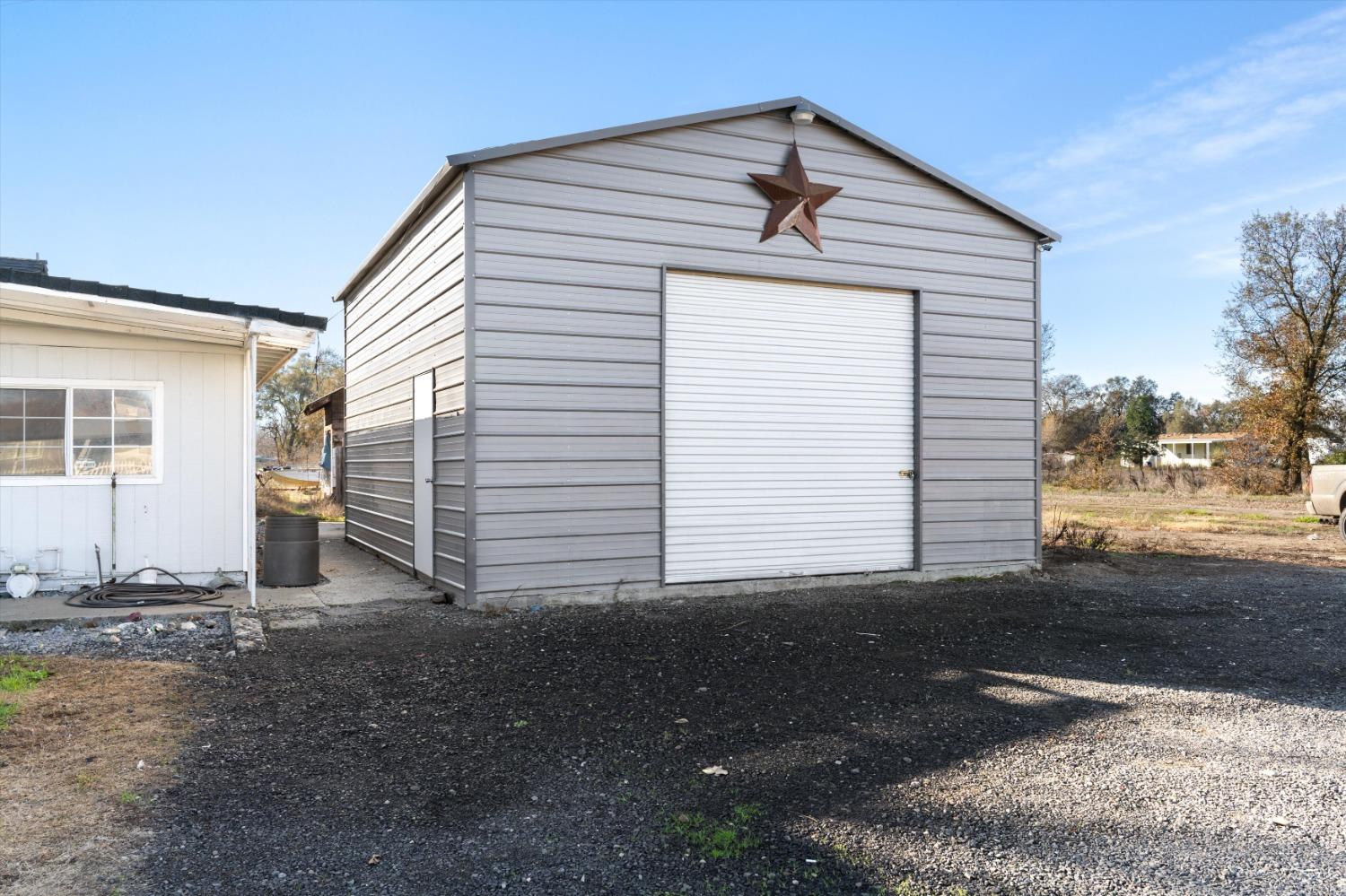 Dakota Avenue, Biggs, California image 19