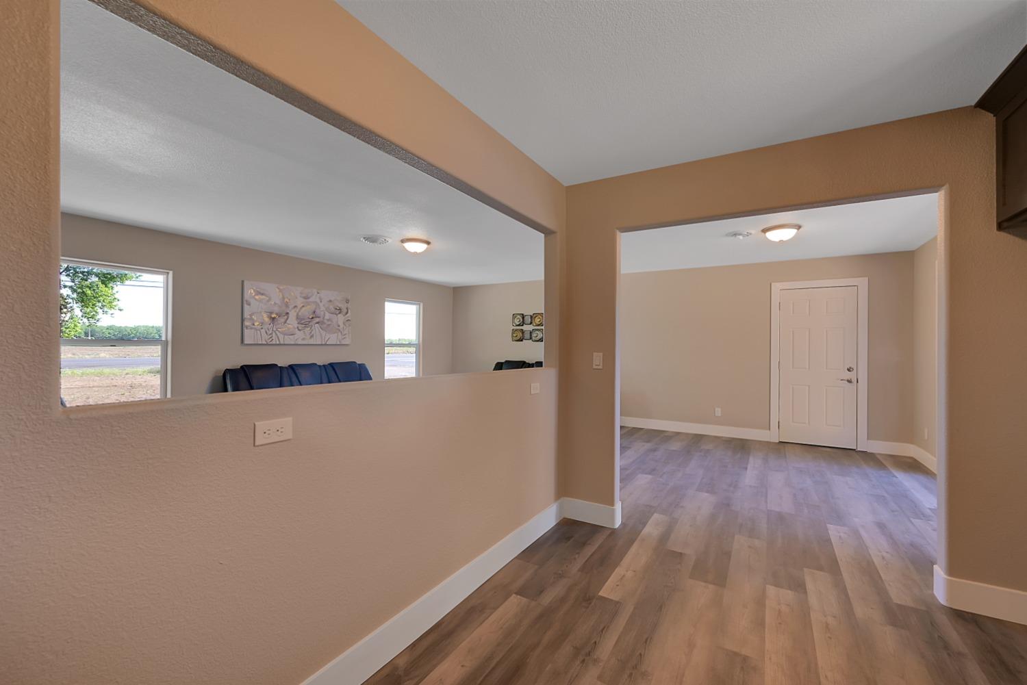 Detail Gallery Image 10 of 26 For 326 E Gridley Rd, Gridley,  CA 95948 - 3 Beds | 2 Baths