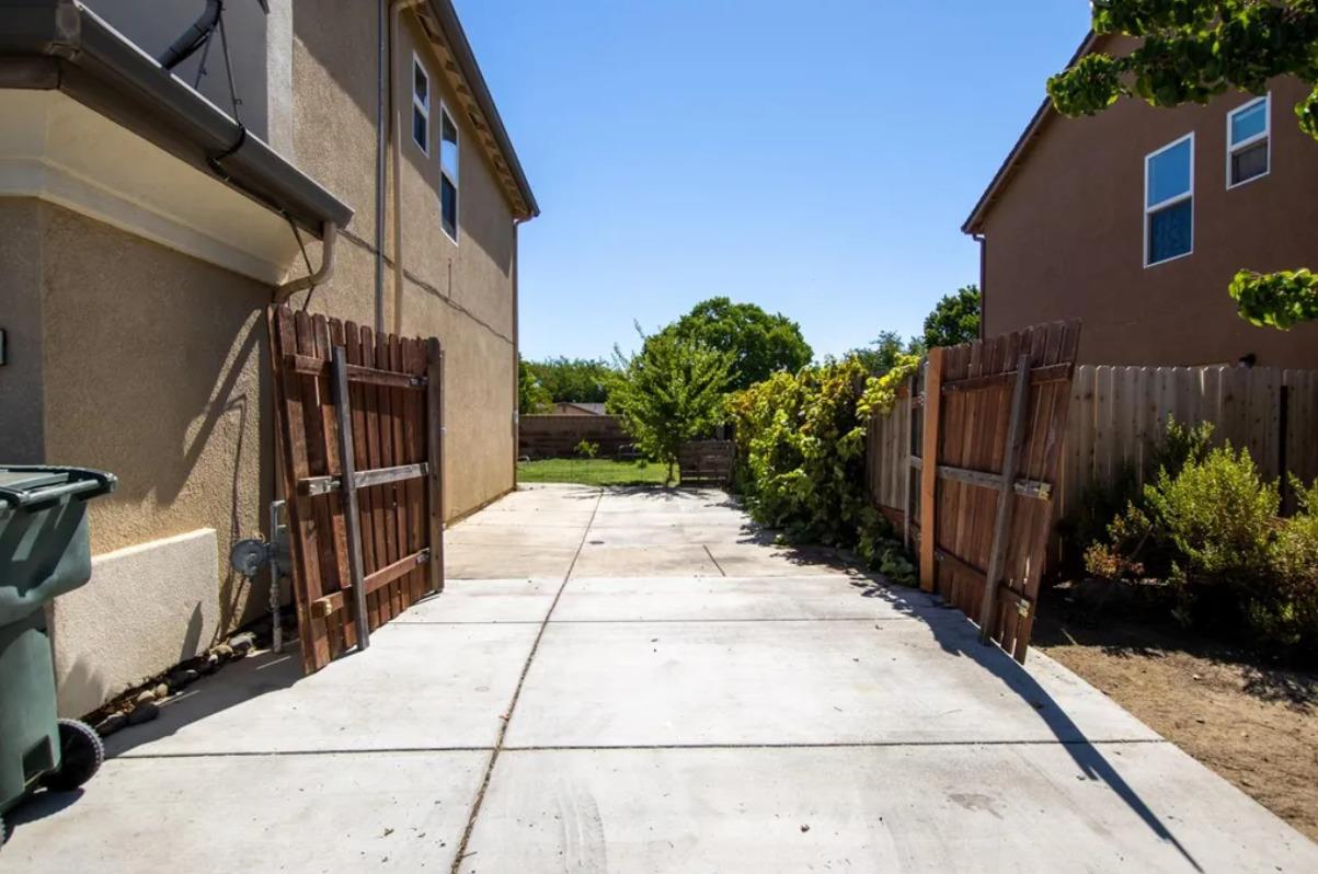 Sundari Avenue, Olivehurst, California image 20