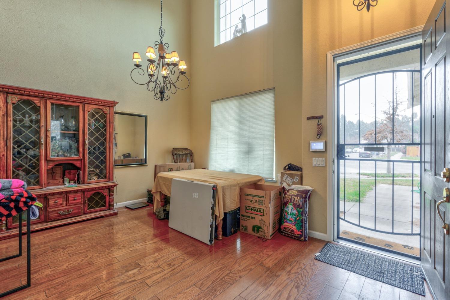 Esplanade Drive, Merced, California image 4