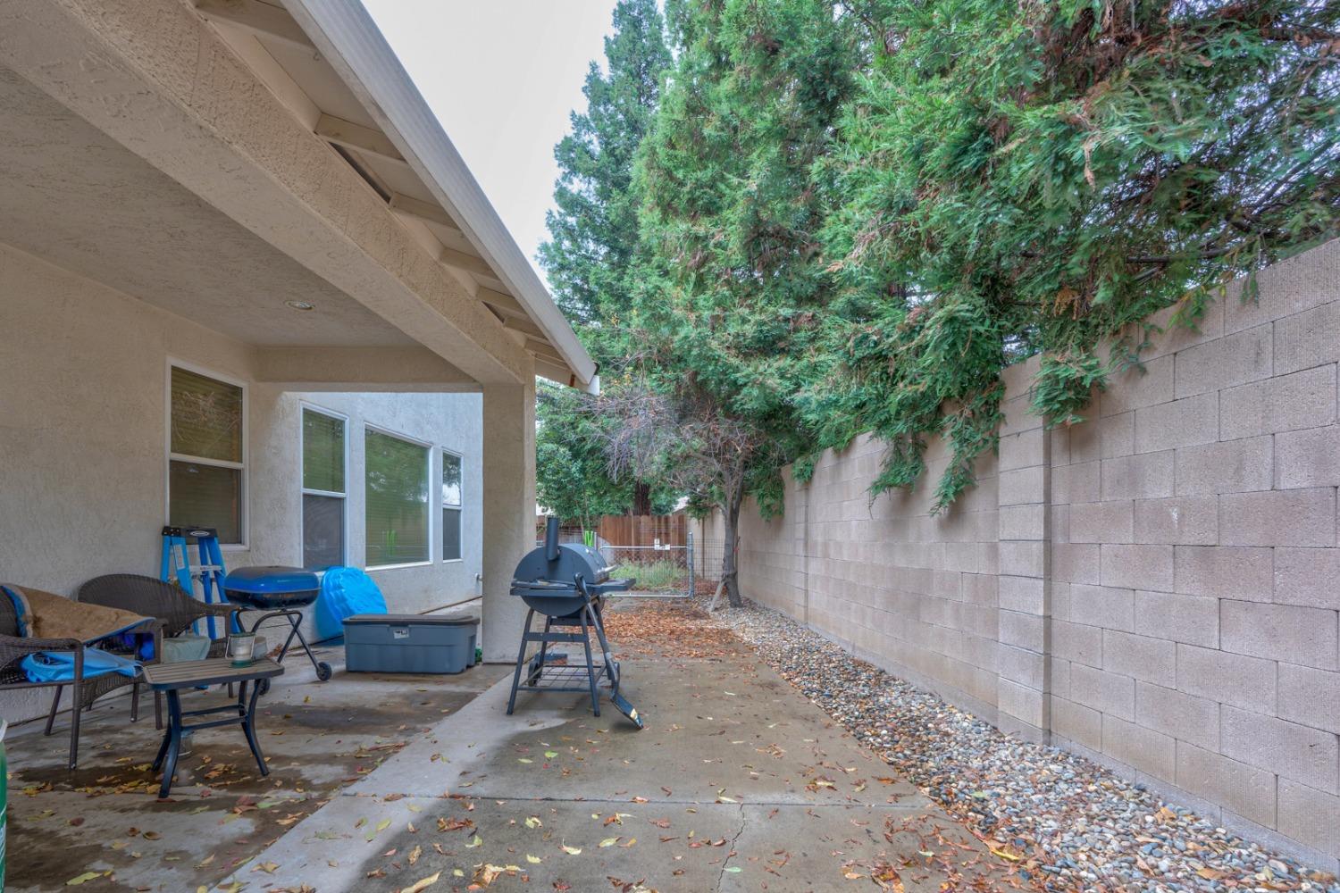 Esplanade Drive, Merced, California image 30