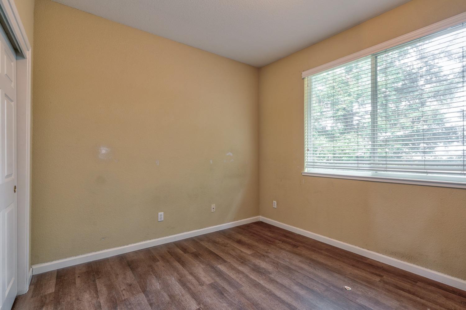 Esplanade Drive, Merced, California image 21