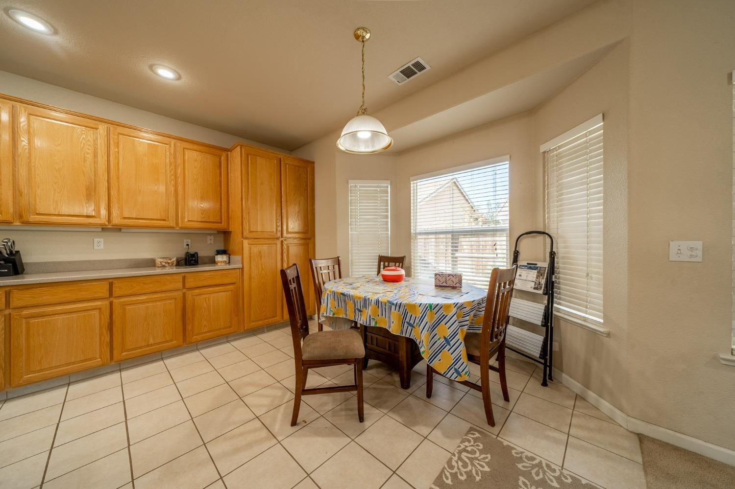 Detail Gallery Image 26 of 31 For 3103 White Oak Ct, Turlock,  CA 95382 - 4 Beds | 2/1 Baths