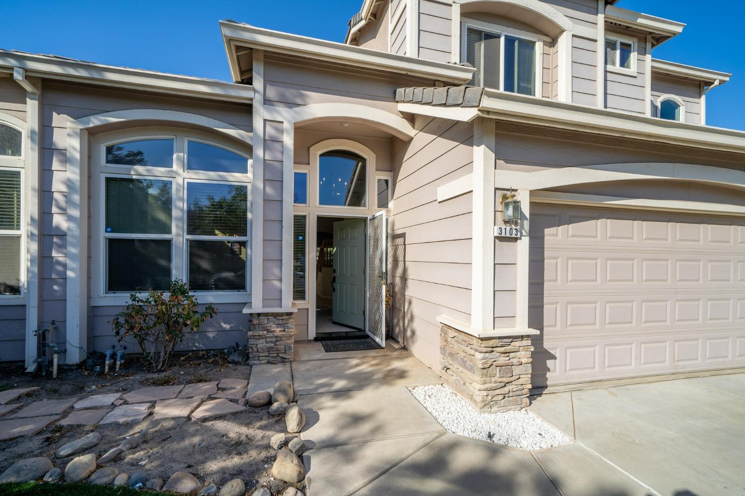 Detail Gallery Image 8 of 31 For 3103 White Oak Ct, Turlock,  CA 95382 - 4 Beds | 2/1 Baths