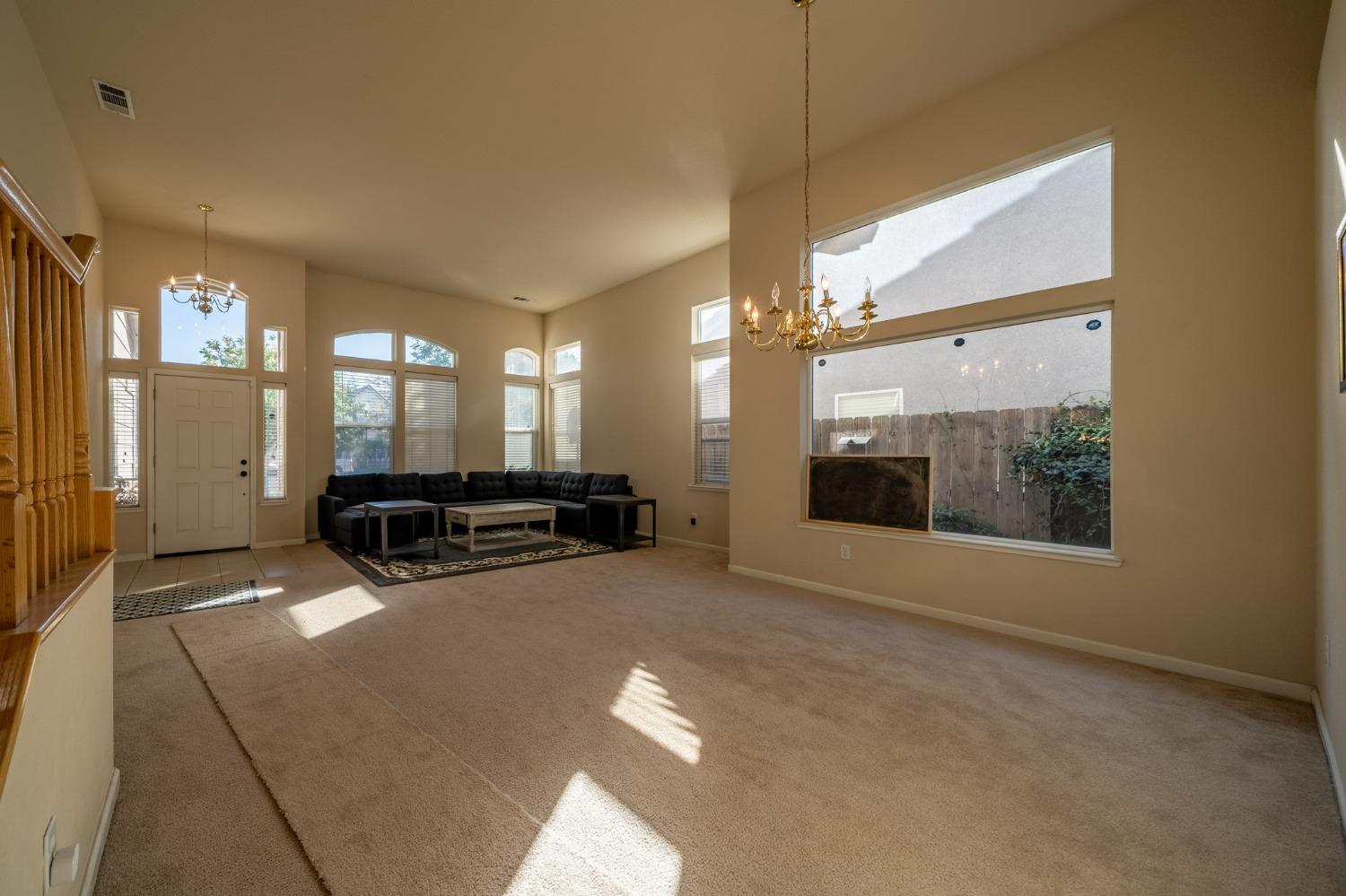 Detail Gallery Image 12 of 31 For 3103 White Oak Ct, Turlock,  CA 95382 - 4 Beds | 2/1 Baths
