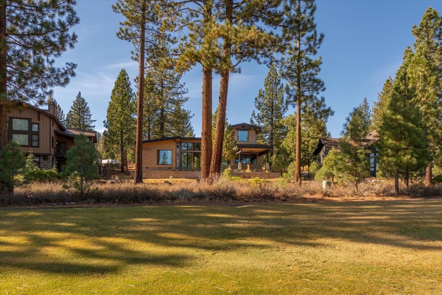 Detail Gallery Image 46 of 53 For 9309 Heartwood Dr, Truckee,  CA 96161 - 4 Beds | 4/1 Baths