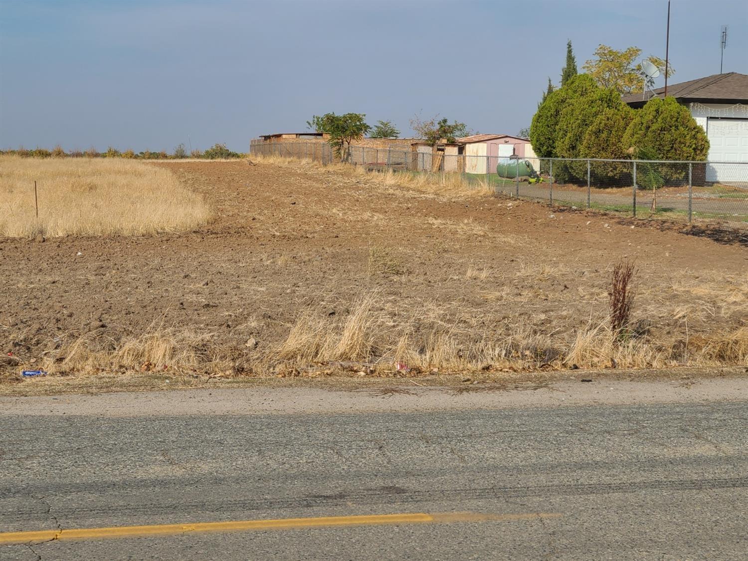 Oregon Avenue, Madera, California image 1