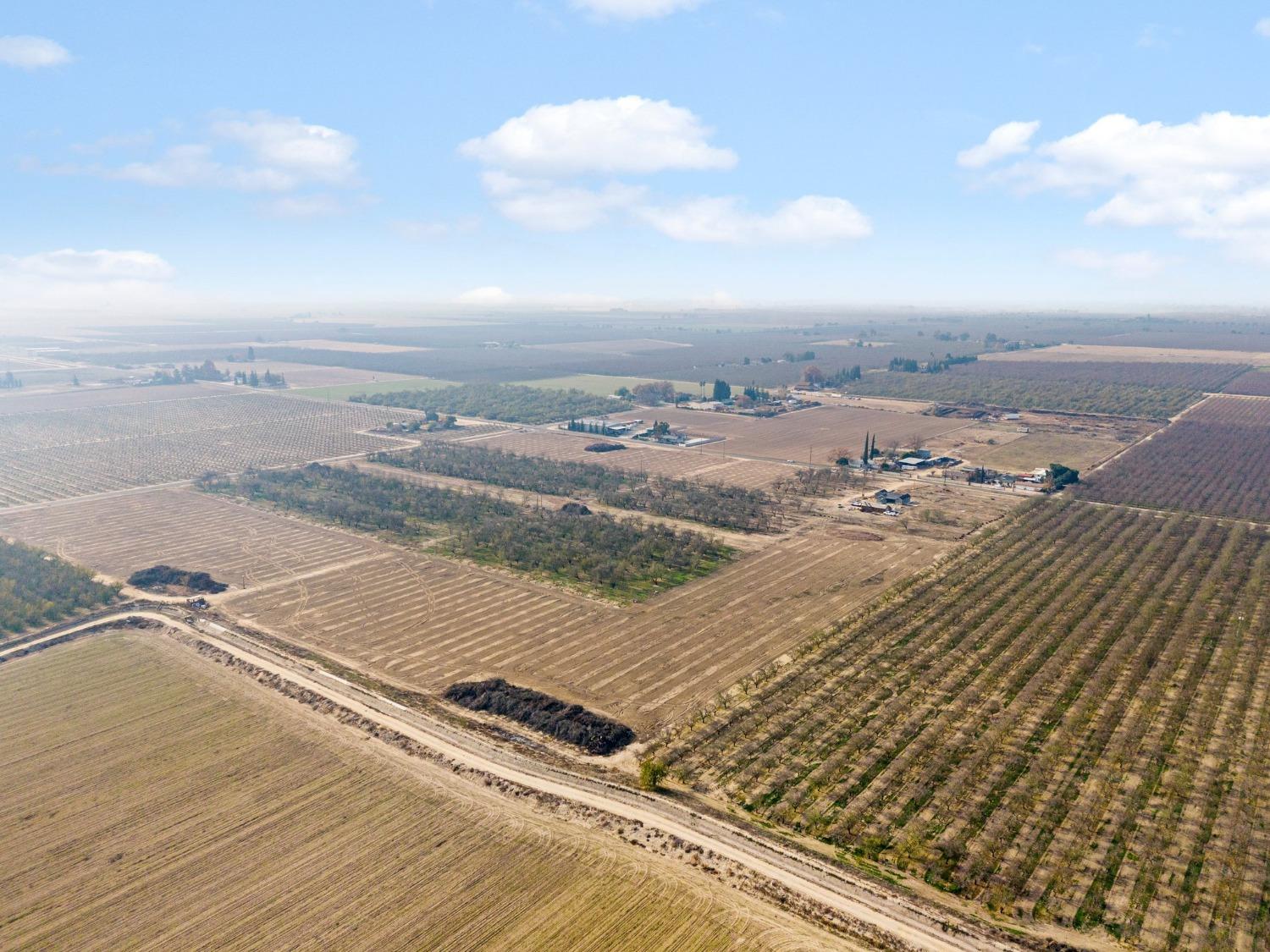 Washington Boulevard, Livingston, California image 13