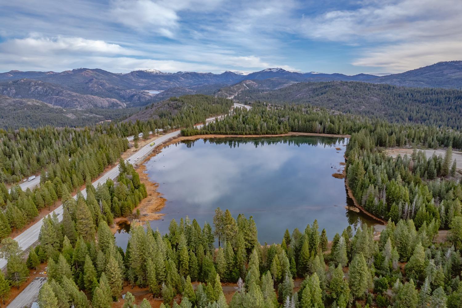 Skyline Drive, Emigrant Gap, California image 4