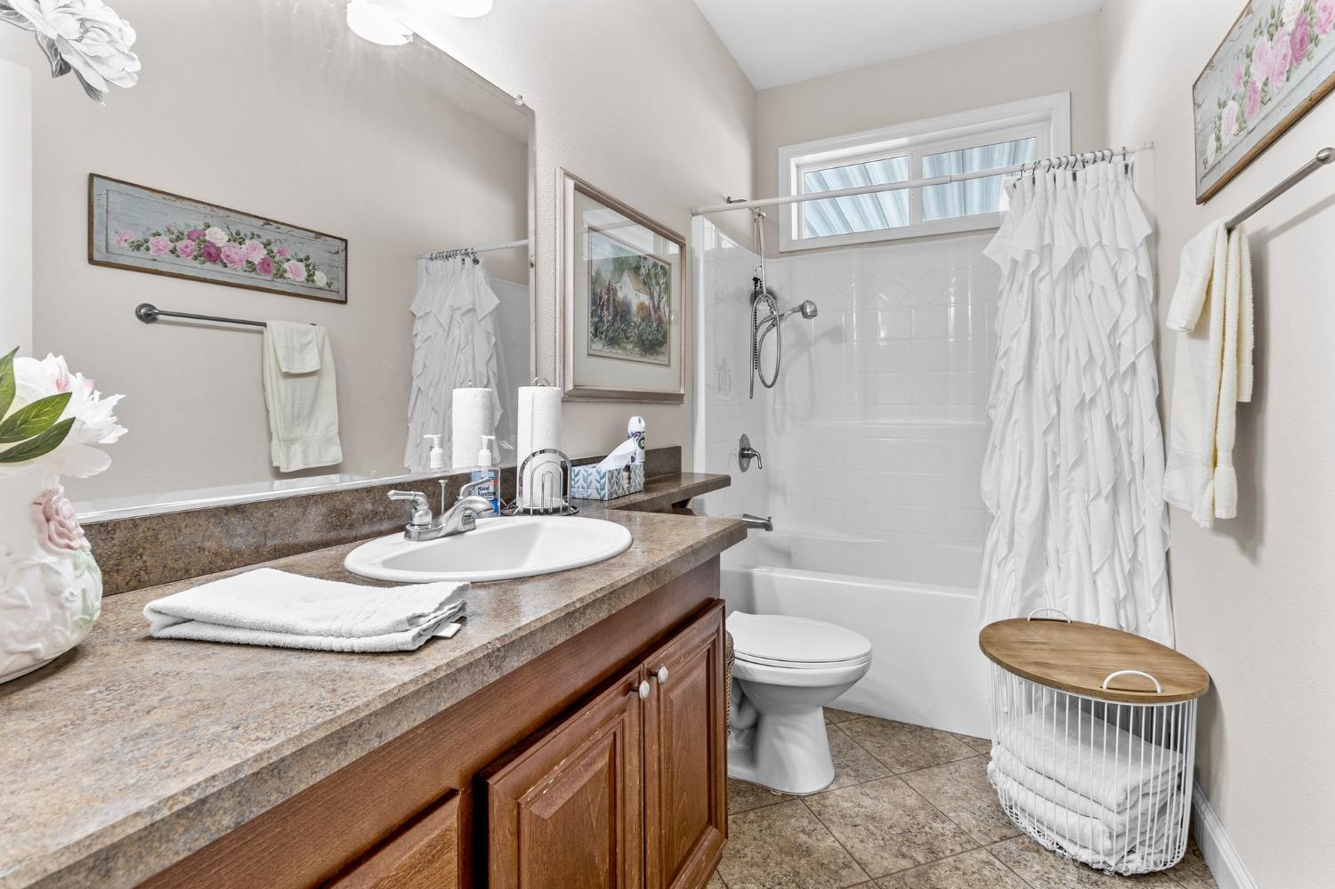 Detail Gallery Image 26 of 35 For 1565 Queen Way, Livingston,  CA 95334 - 3 Beds | 2 Baths