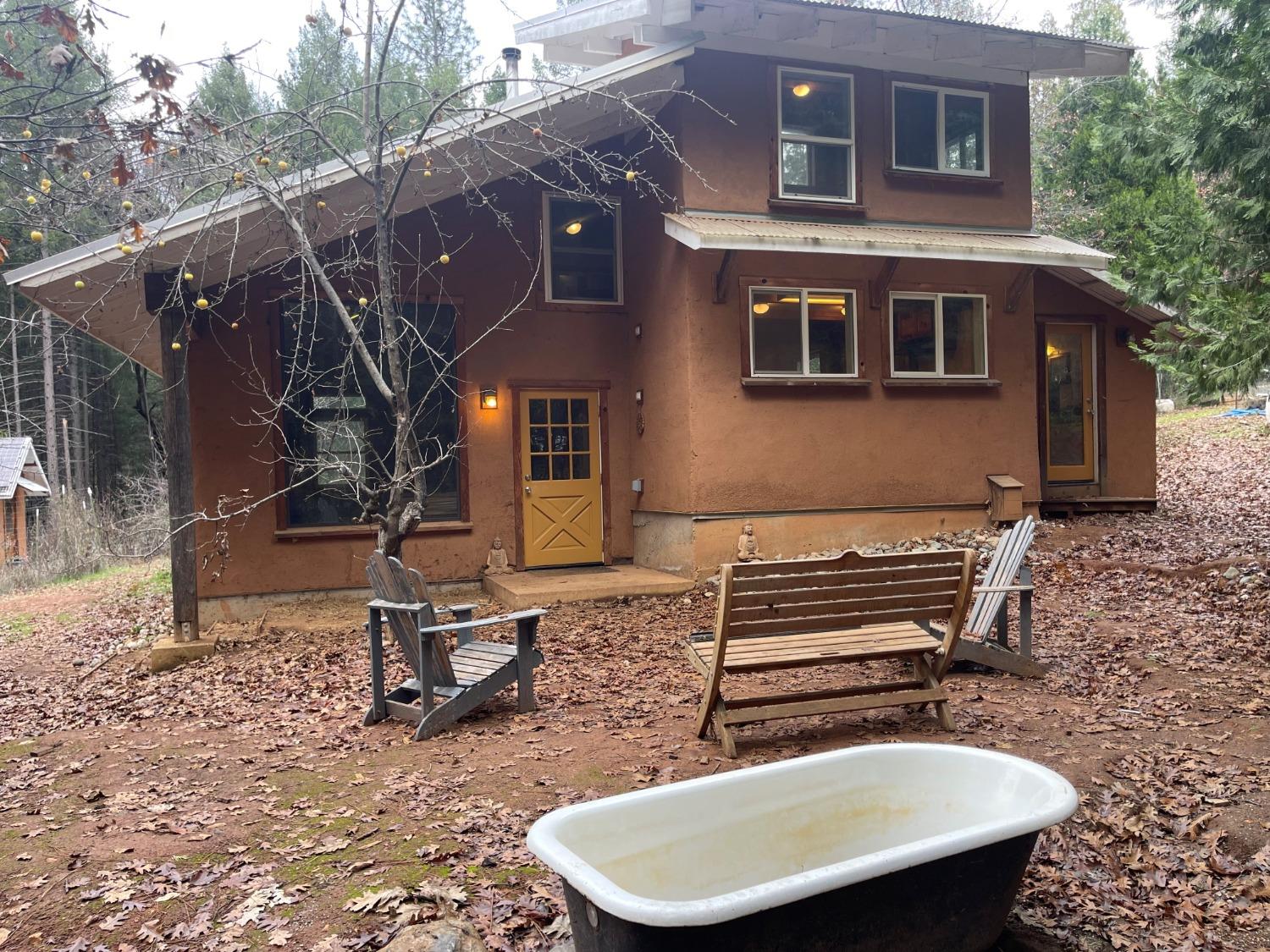 Photo of 17555 Old Mill Rd in Nevada City, CA