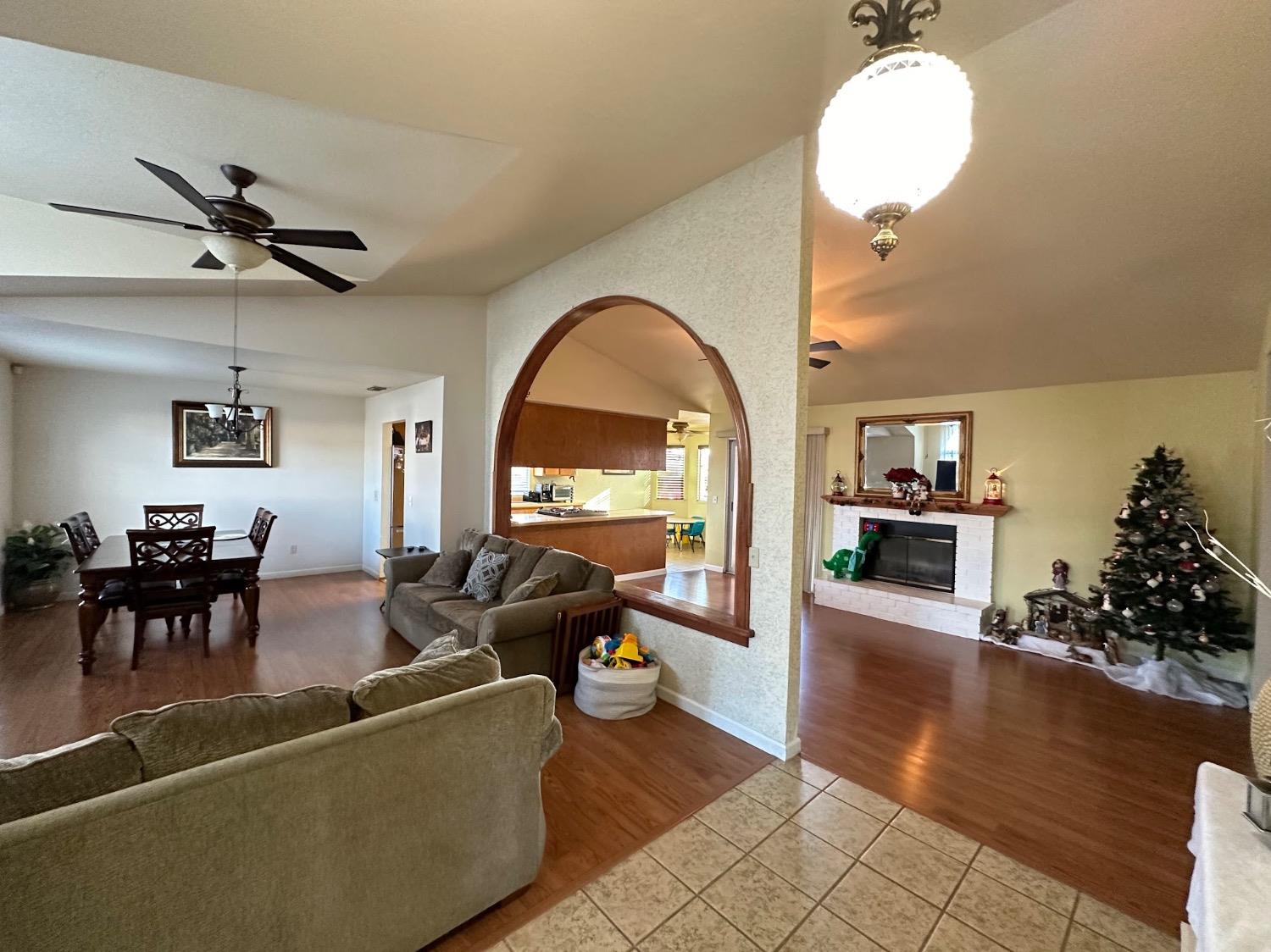 Coral Sun Ct., Rio Linda, California image 3