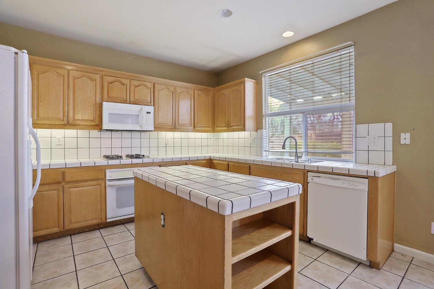 Steed Way, Antioch, California image 12