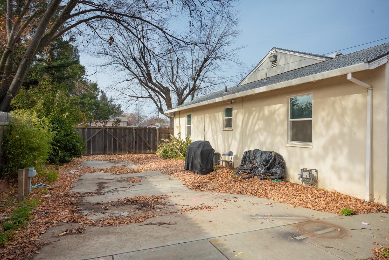 Almond Street, Yuba City, California image 5