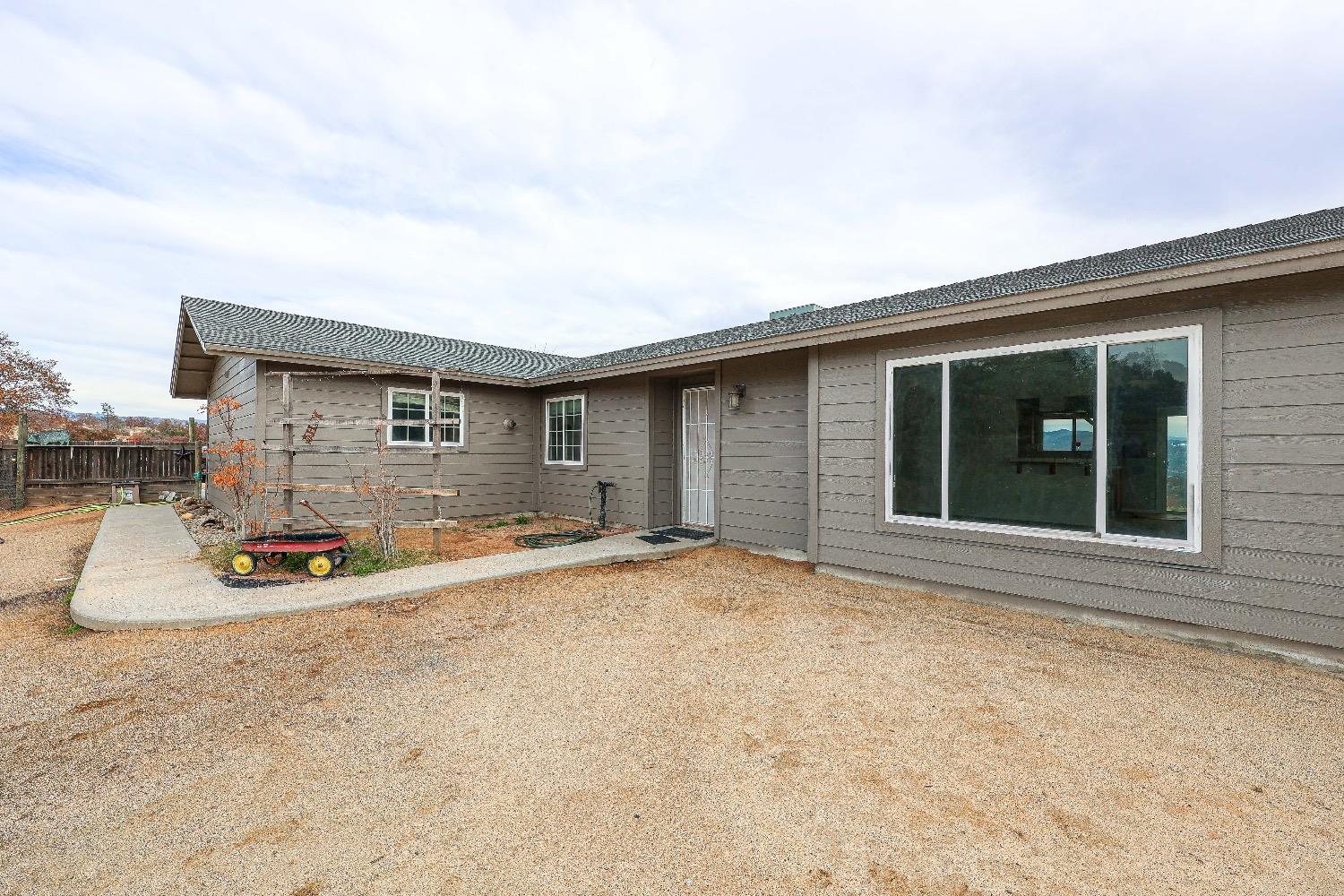 Detail Gallery Image 1 of 1 For 40911 Road 612, Raymond,  CA 93653 - 3 Beds | 2 Baths