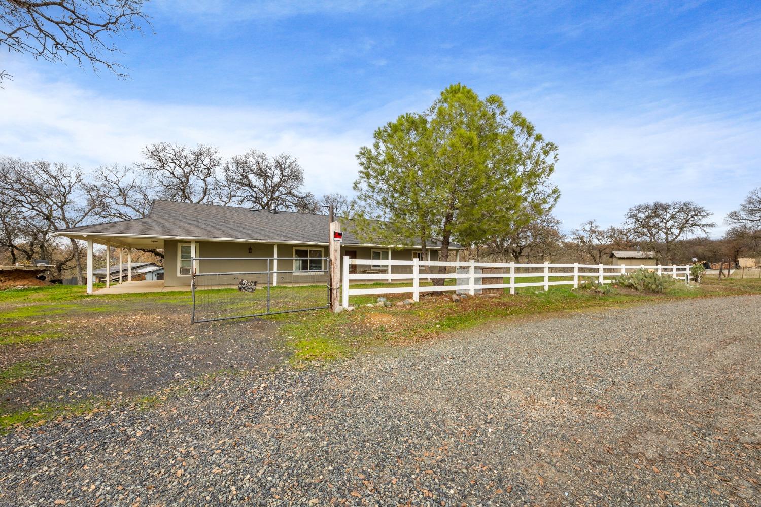 Detail Gallery Image 3 of 32 For 31 Dack Way, Oroville,  CA 95966 - 3 Beds | 2 Baths