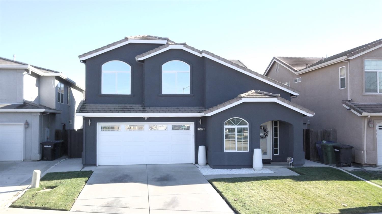 Detail Gallery Image 1 of 1 For 2722 Soleado Dr, Ceres,  CA 95307 - 4 Beds | 2/1 Baths