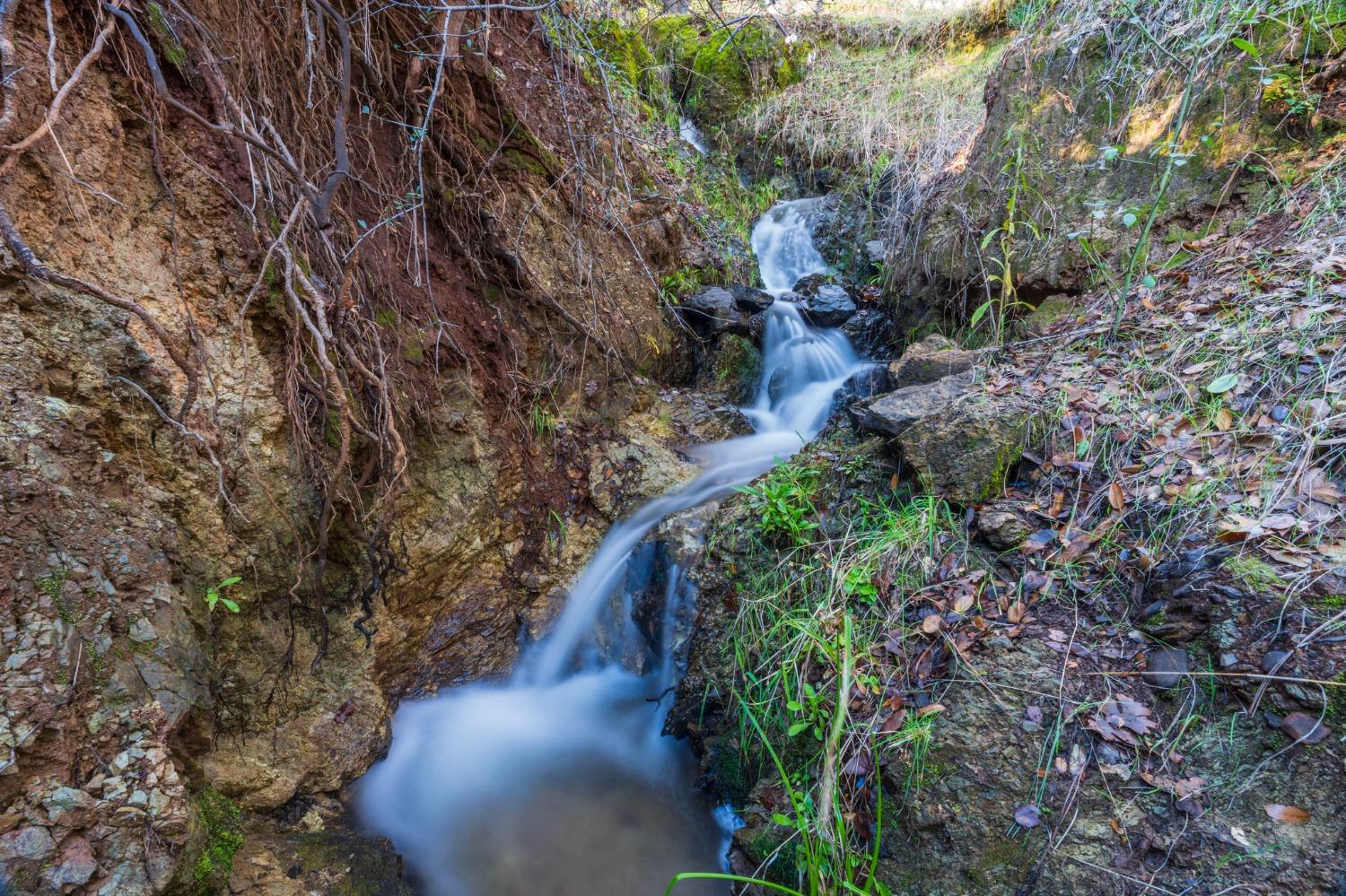 Richmar Lane, Grass Valley, California image 9