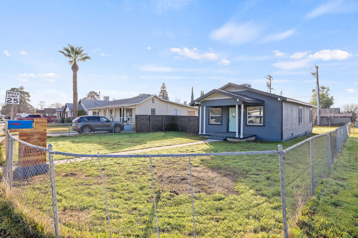 Douglas Street, Bakersfield, California image 4