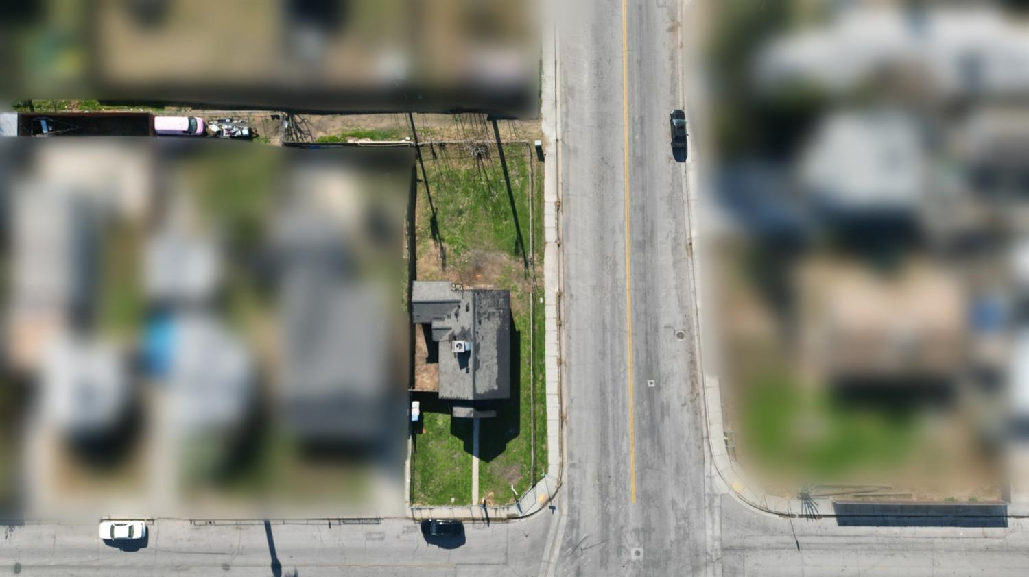Douglas Street, Bakersfield, California image 32