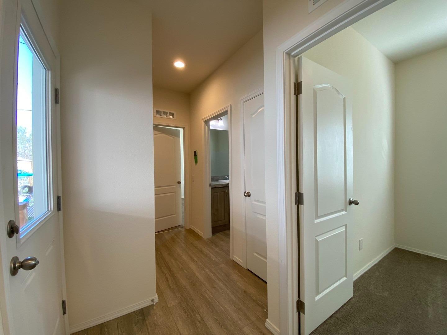 Detail Gallery Image 6 of 13 For 5812 Cedars Rd 13, Redding,  CA 96001 - 2 Beds | 2 Baths