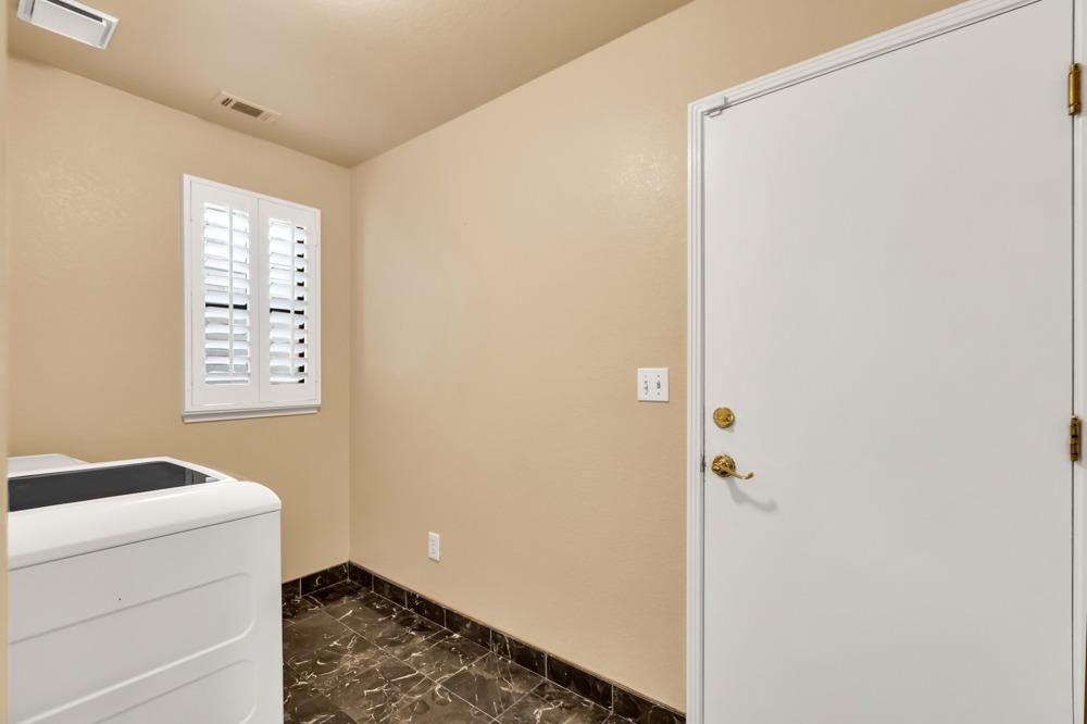 Detail Gallery Image 43 of 60 For 1207 Snow Ridge Ct, Modesto,  CA 95351 - 3 Beds | 2 Baths
