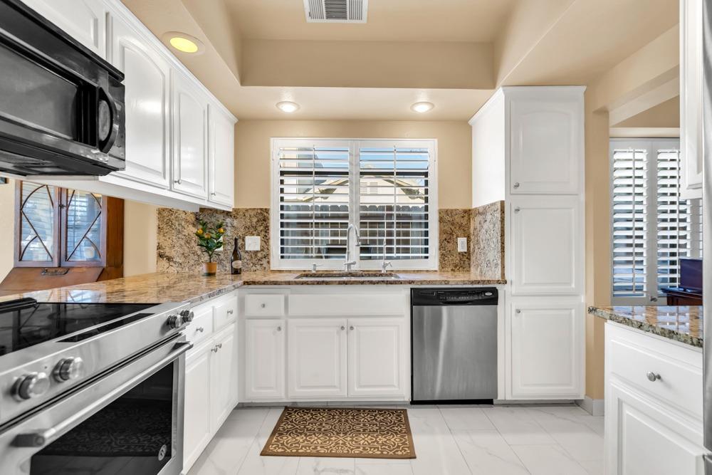 Detail Gallery Image 23 of 60 For 1207 Snow Ridge Ct, Modesto,  CA 95351 - 3 Beds | 2 Baths