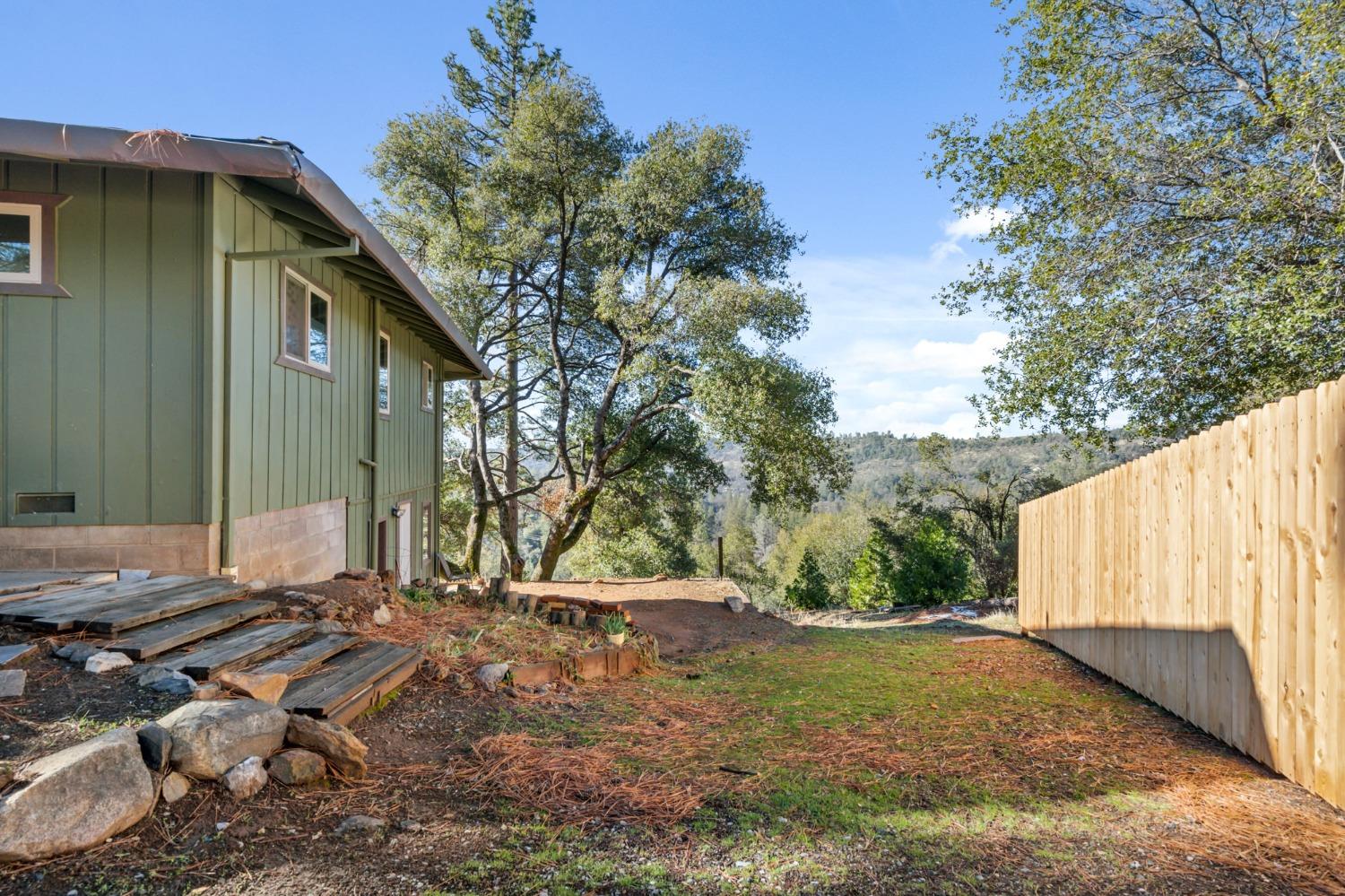 Detail Gallery Image 31 of 32 For 20456 Skyline Rd, Tuolumne,  CA 95379 - 4 Beds | 3 Baths