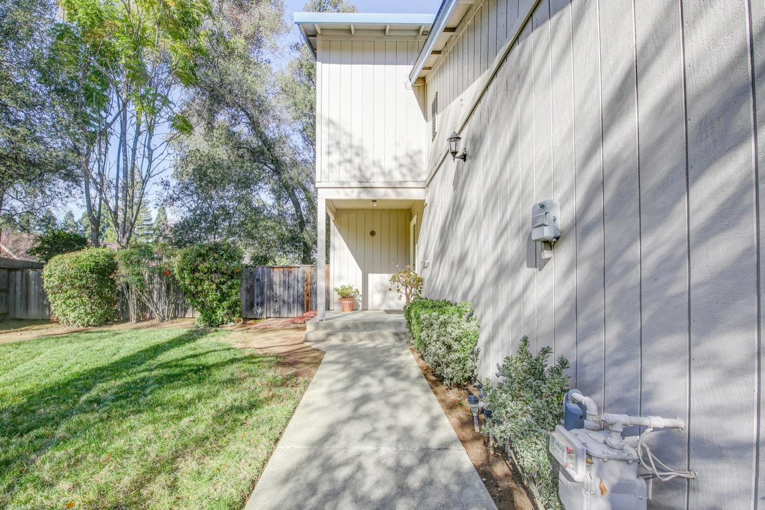 Tudor Way, Loomis, California image 33
