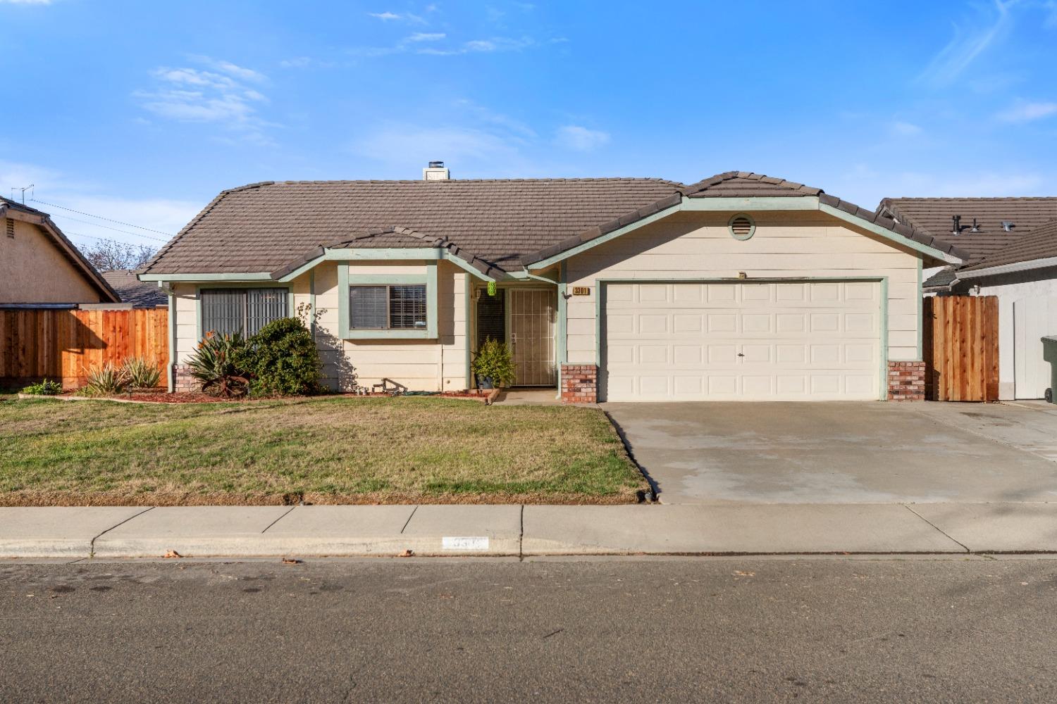 Detail Gallery Image 1 of 1 For 3301 Zurich Ln, Ceres,  CA 95307 - 3 Beds | 2 Baths