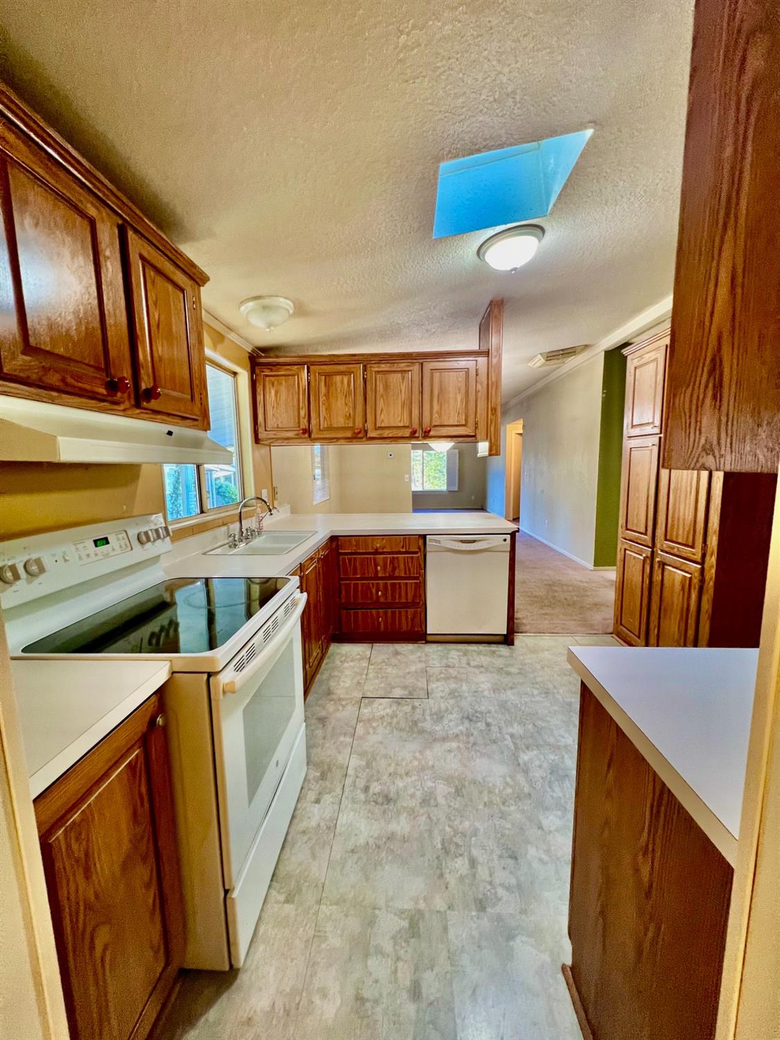 Detail Gallery Image 15 of 41 For 1281 Pleasant Valley Rd 20, Diamond Springs,  CA 95619 - 3 Beds | 2 Baths