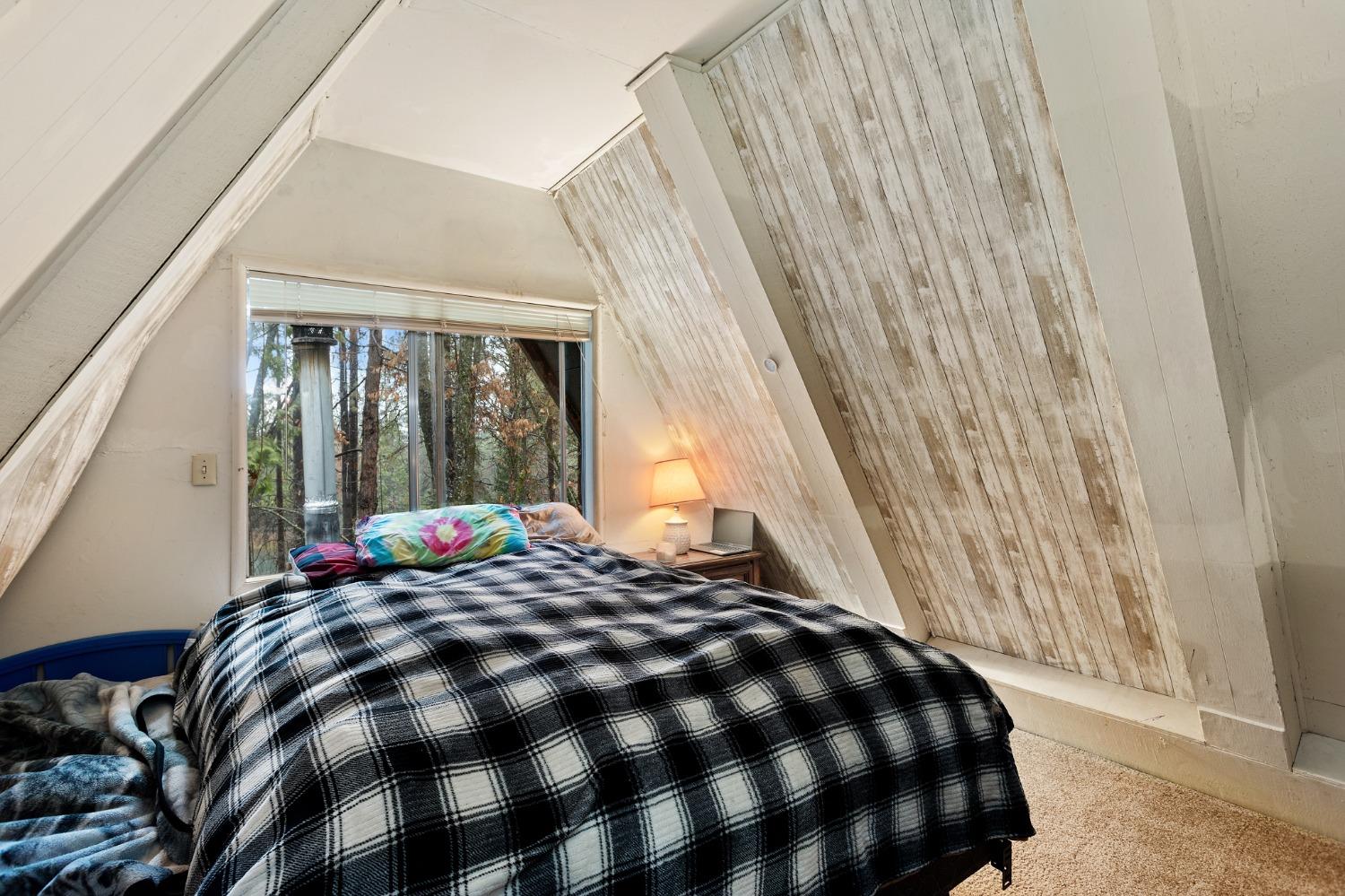 Sweeney Road, Somerset, California image 12